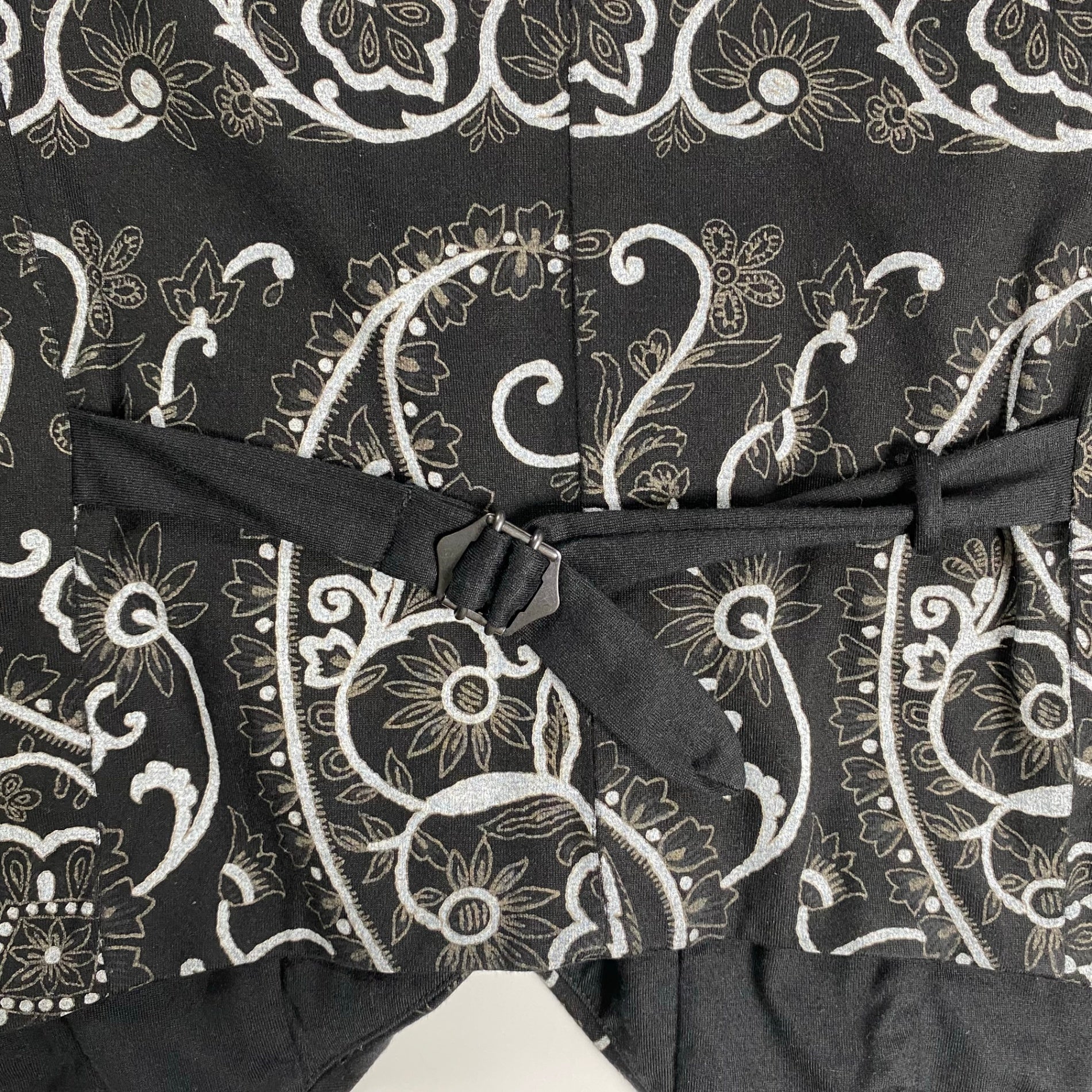 ATTACHMENT アタッチメント / フラワー＆ペイズリー ベスト ブラック SIZE:1(S程度)