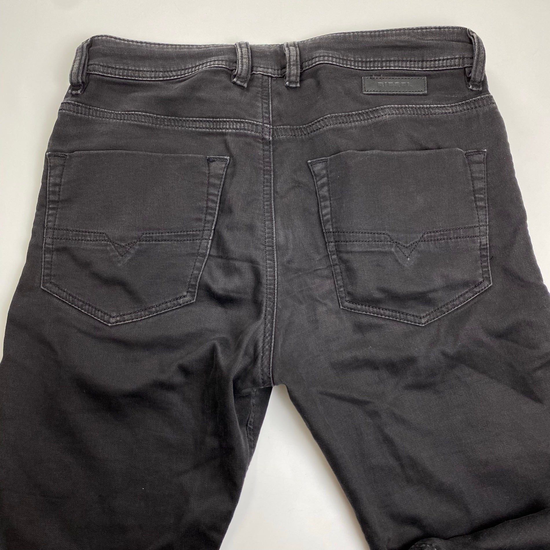 DIESEL ディーゼル / DEEPZIP-NE ジョグジーンズ ブラック 参考定価：45,000程度 SIZE:26