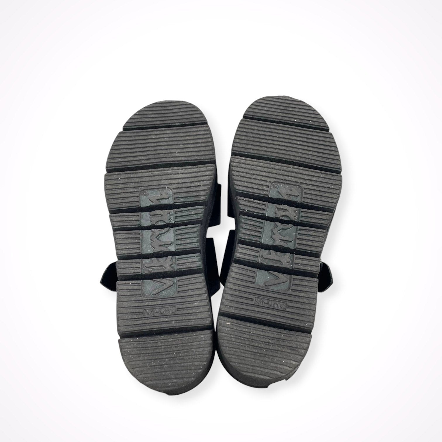 BEAUTIFUL SHOES(TOSHINOSUKE TAKEGAHARA) / CROSS BELT SANDALS 極美