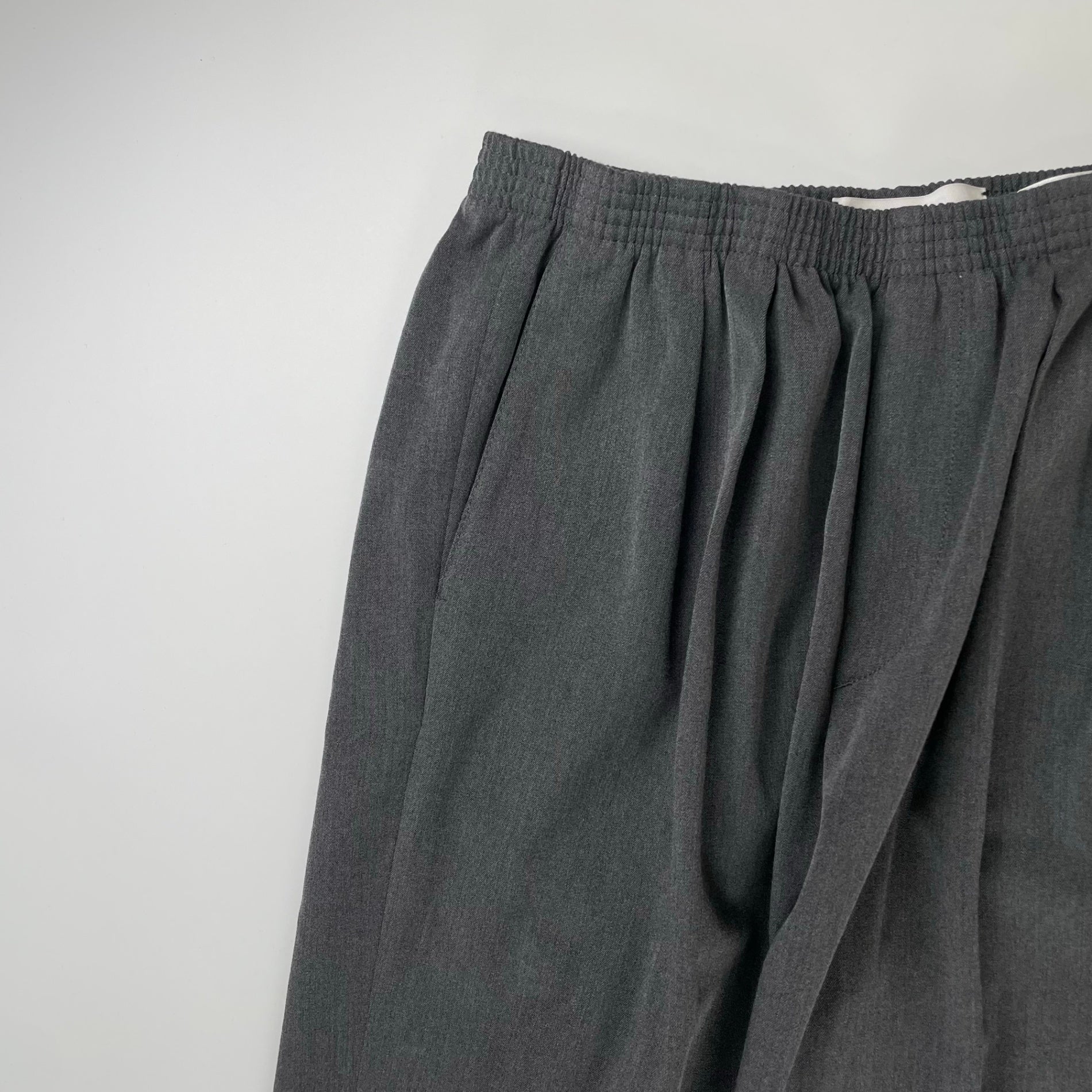 CellarDoor セラードアー / ポリエステル イージースラックス グレー MADE IN ITALY 参考定価：25,000+tax SIZE:46