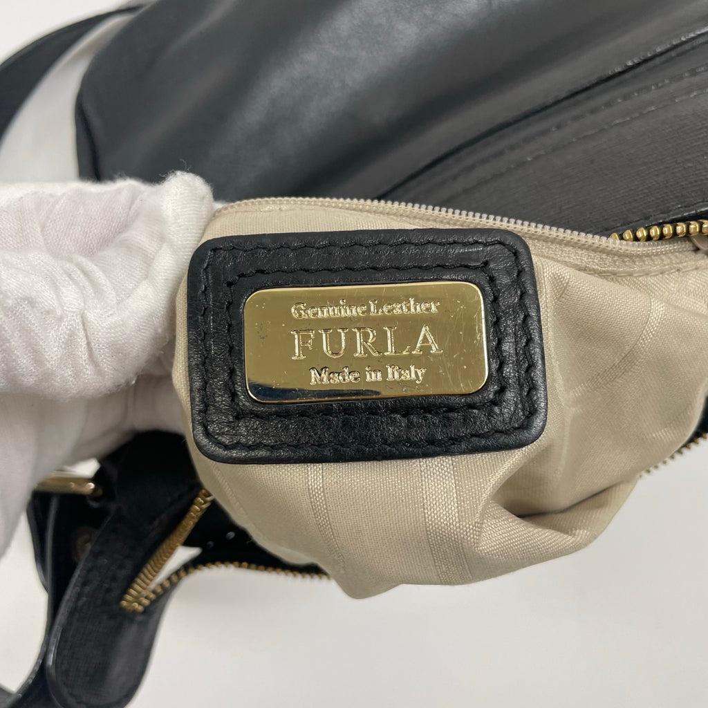 FURLA / エキスパンダブルショルダーバッグ 参考定価：48,000程度