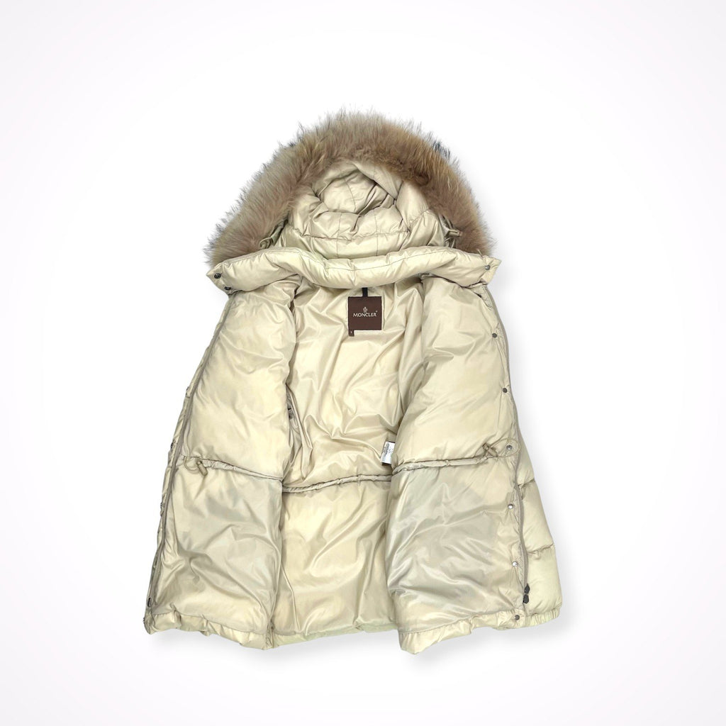 MONCLER / VALENTINEダウンコート 参考定価：280,000程度 SIZE:1
