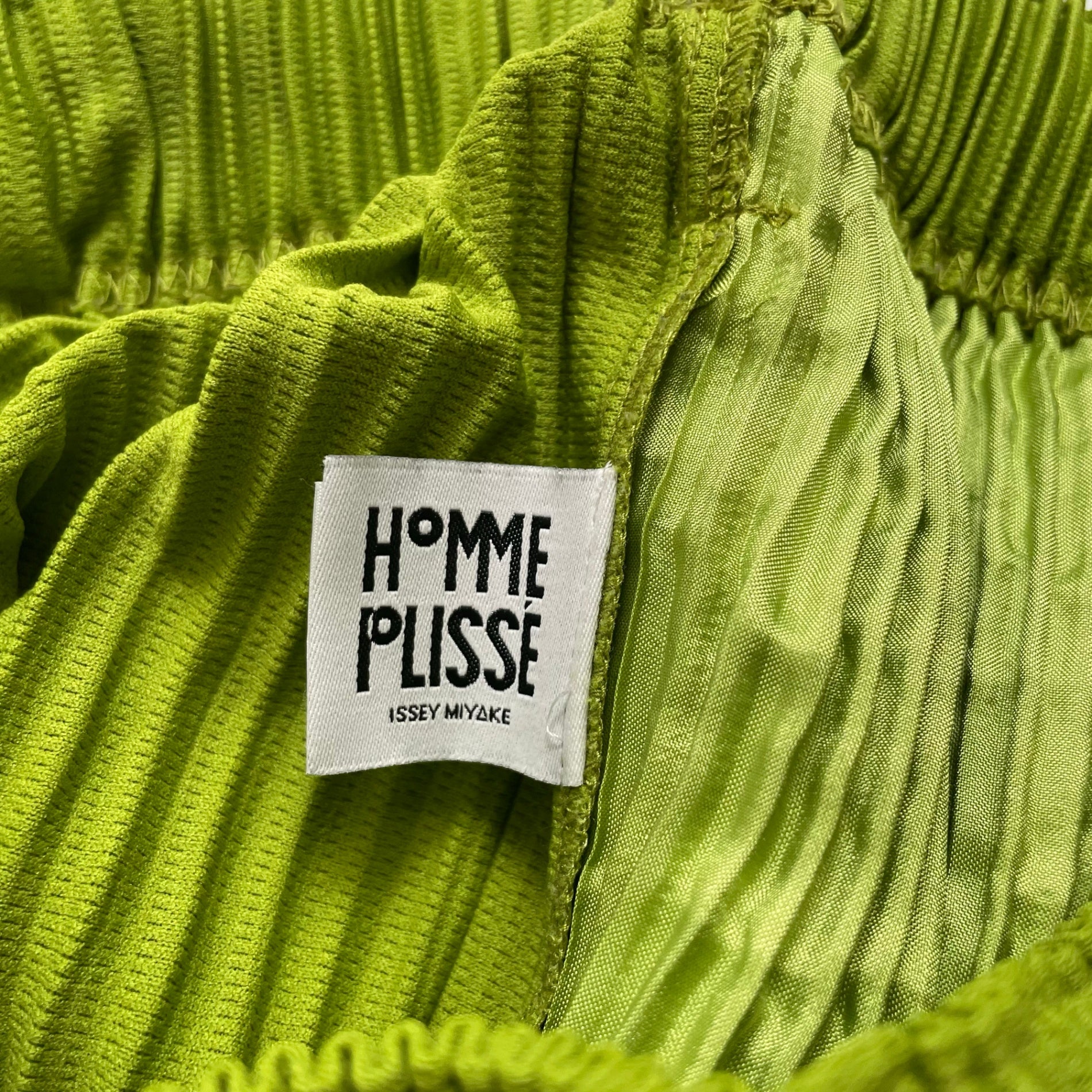 HOMME PLISSE ISSEY MIYAKE オムプリッセ イッセイミヤケ / プリーツテーパードパンツ HP93JF103 SIZE：2