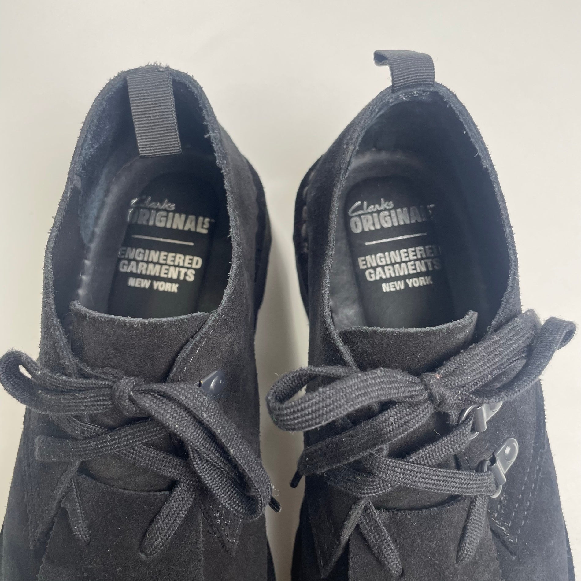 ENGINEERED GARMENTS × Clarks エンジニアドガーメンツ クラークス / DESERT KHAN EG スウェード 極美品 箱・替え紐付 参考定価：29,000+tax SIZE:26cm