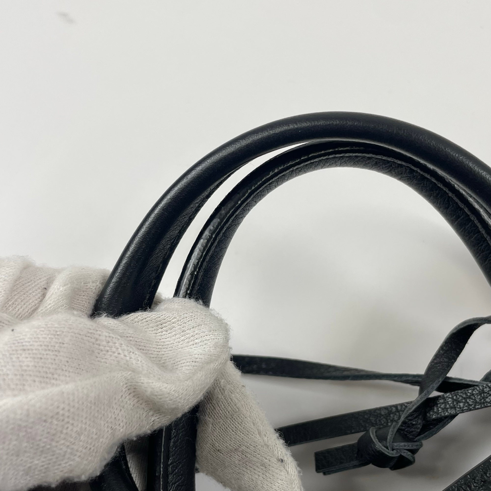 BALENCIAGA バレンシアガ / ペーパー A6 2WAYハンドバッグ 参考定価：200,000程度