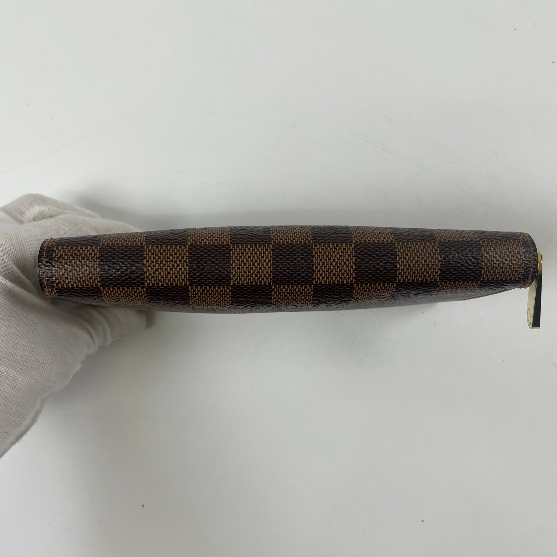 LOUIS VUITTON / ジッピーウォレット N60015 CA0197 参考定価：120,000程度