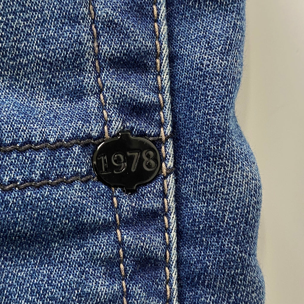 DIESEL ディーゼル / NARROT-NE ジョグジーンズ 0683S STRETCH 参考定価：45,000程度 SIZE:28