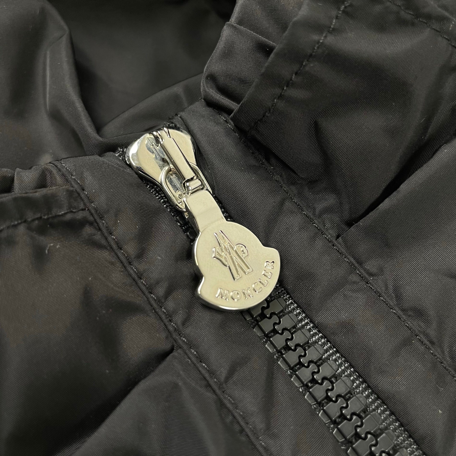 MONCLER / CINABREフリルナイロンジャケット 参考定価：107,000+tax SIZE:14A