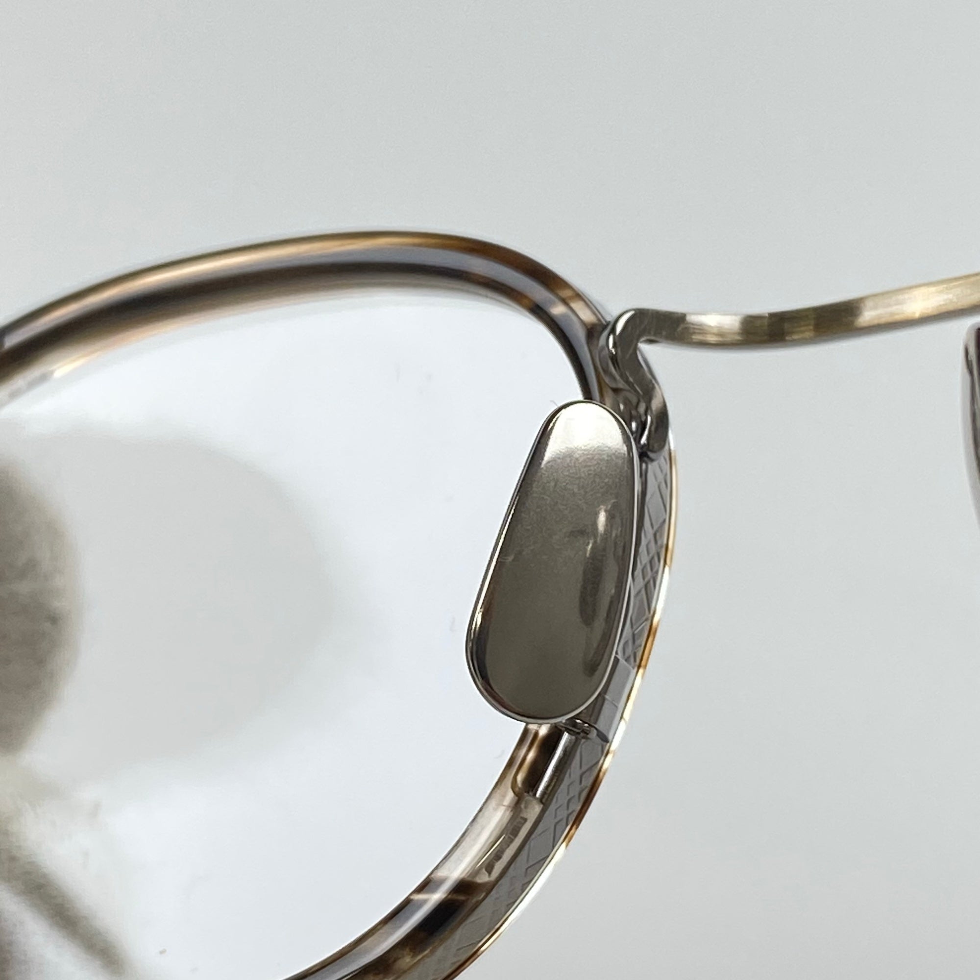 【極美品】 金子眼鏡 premium / KMP-22 シルバーコンビ 伊達メガネ 度なしクリアレンズ