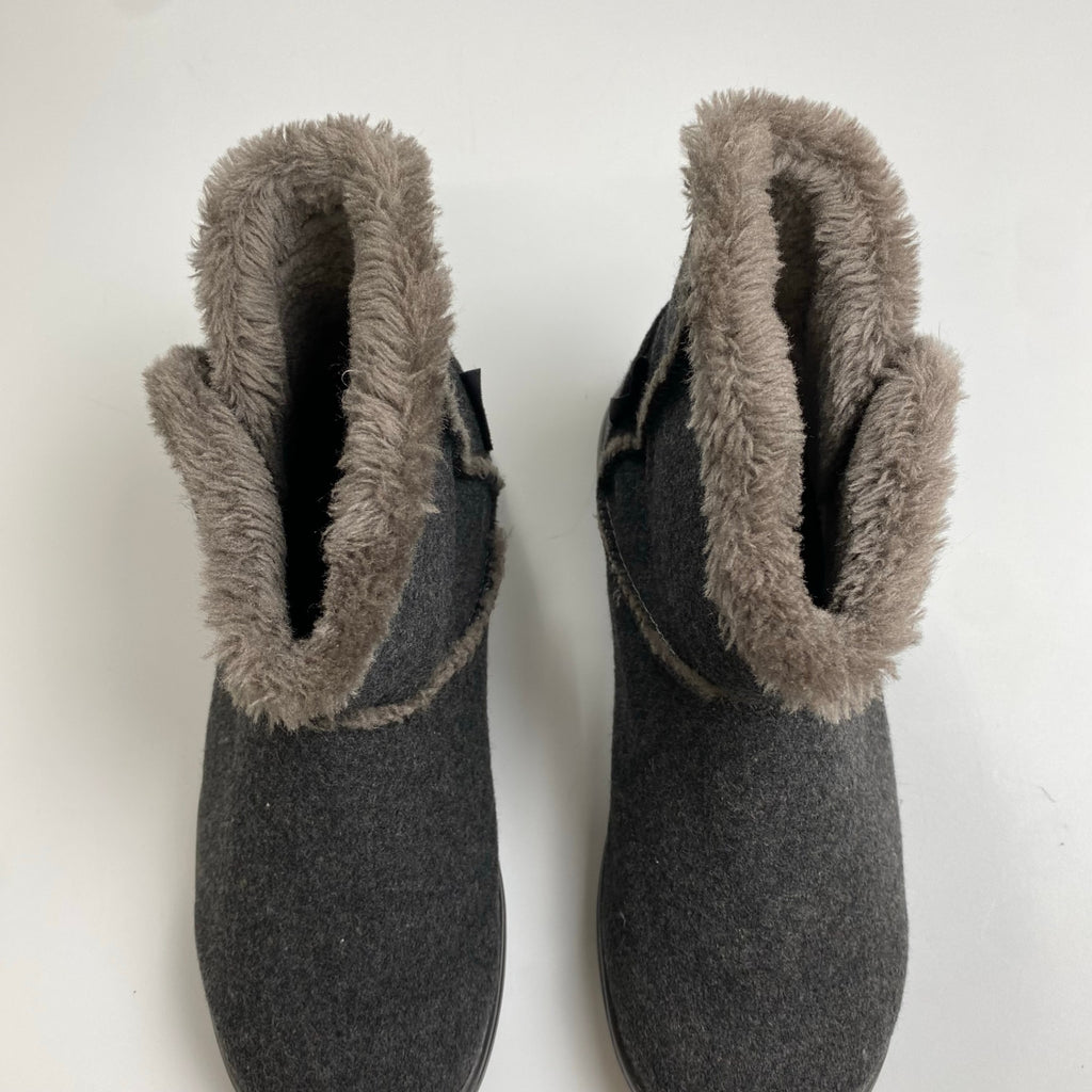 Columbia コロンビア / BAREFOOT MOUNTAIN ブーツ 参考定価：11,000+tax SIZE:24cm