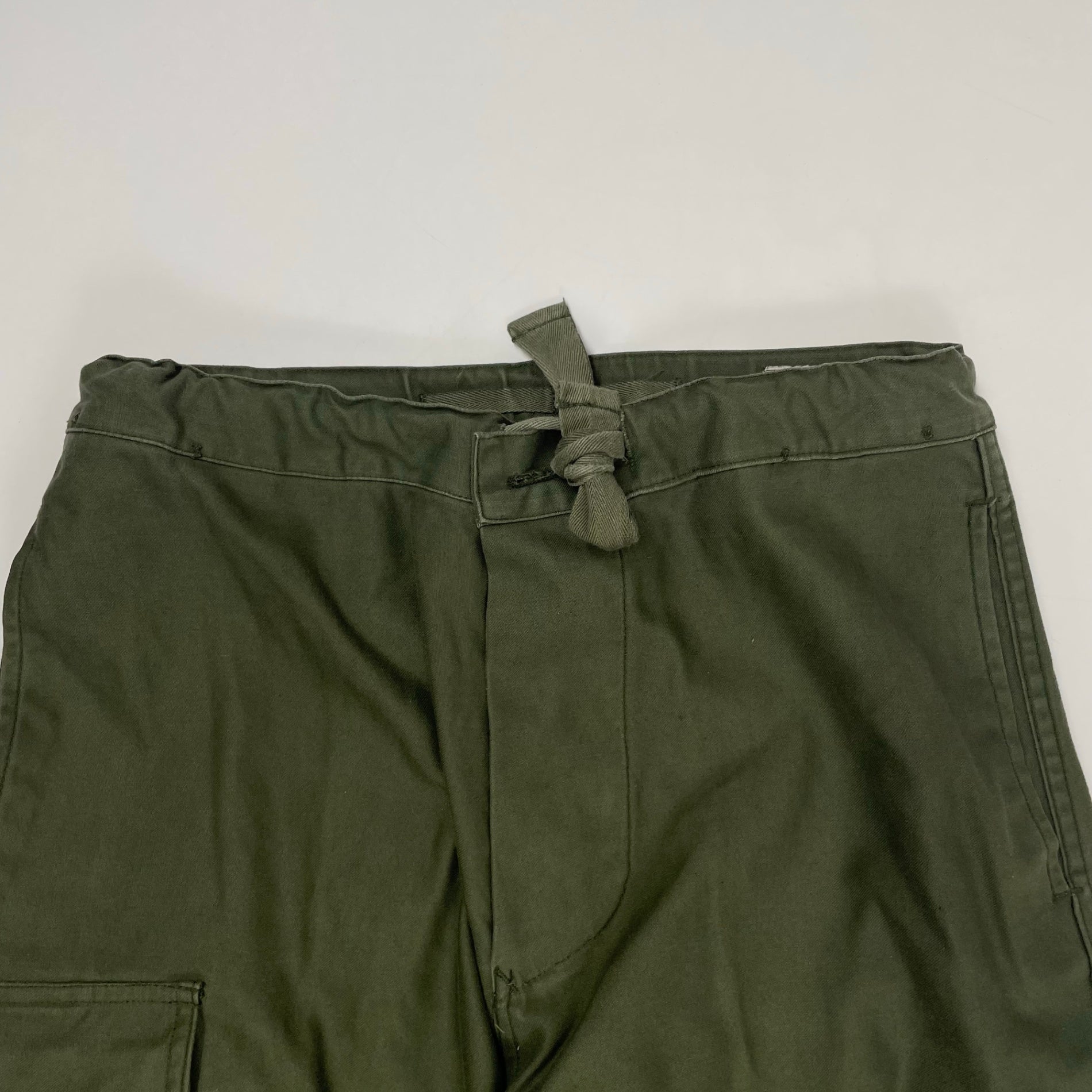 VINTAGE / ベルギー軍 M-88カーゴオーバーパンツ SIZE：W80cm