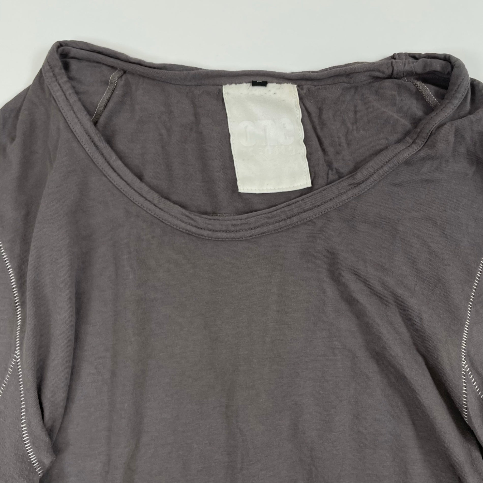 one gravity / シームデザインカットソー 参考定価：30,000程度 SIZE:S