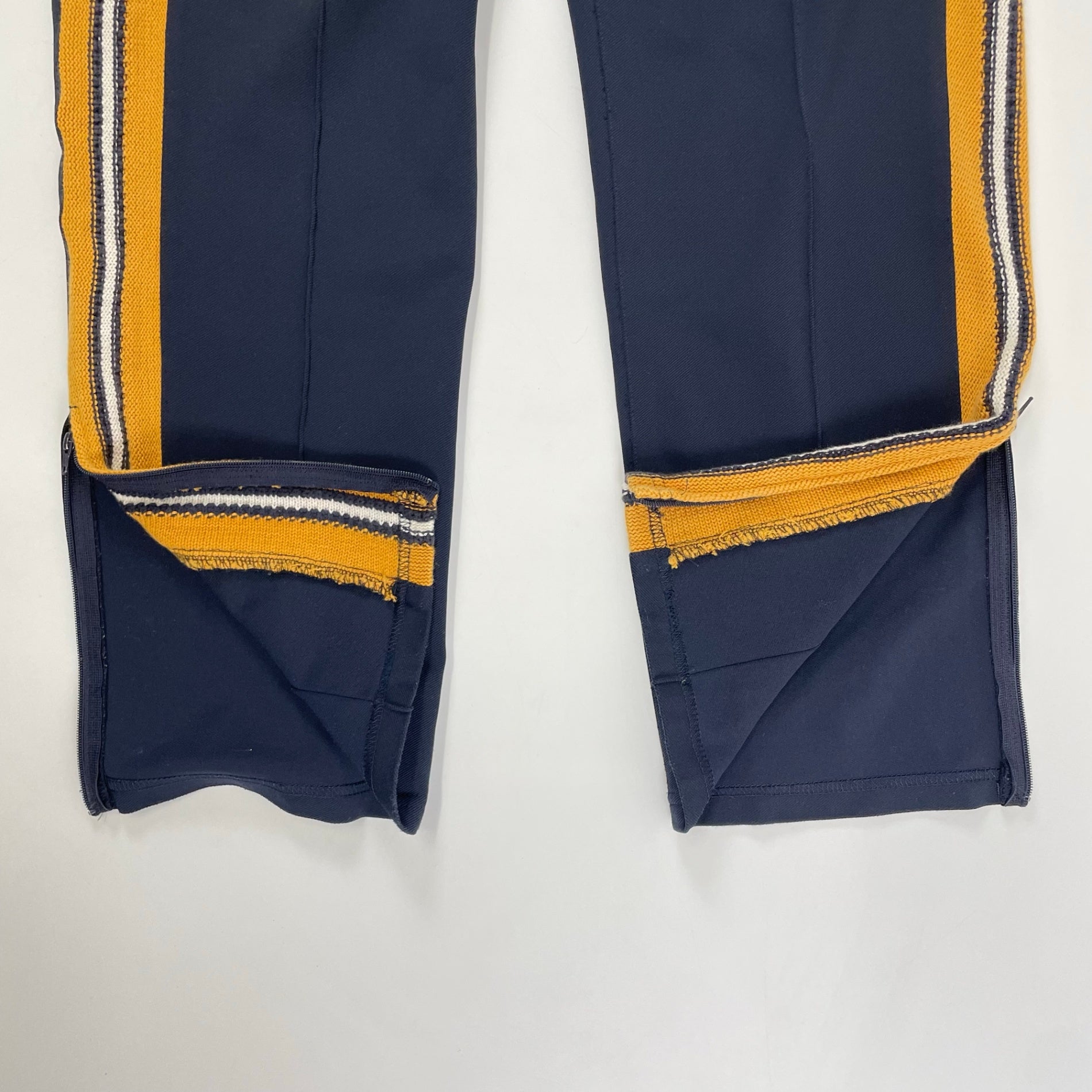 YOKE / KNIT LINE TAPE TRACK PANTS 参考定価：28,000+tax SIZE:M