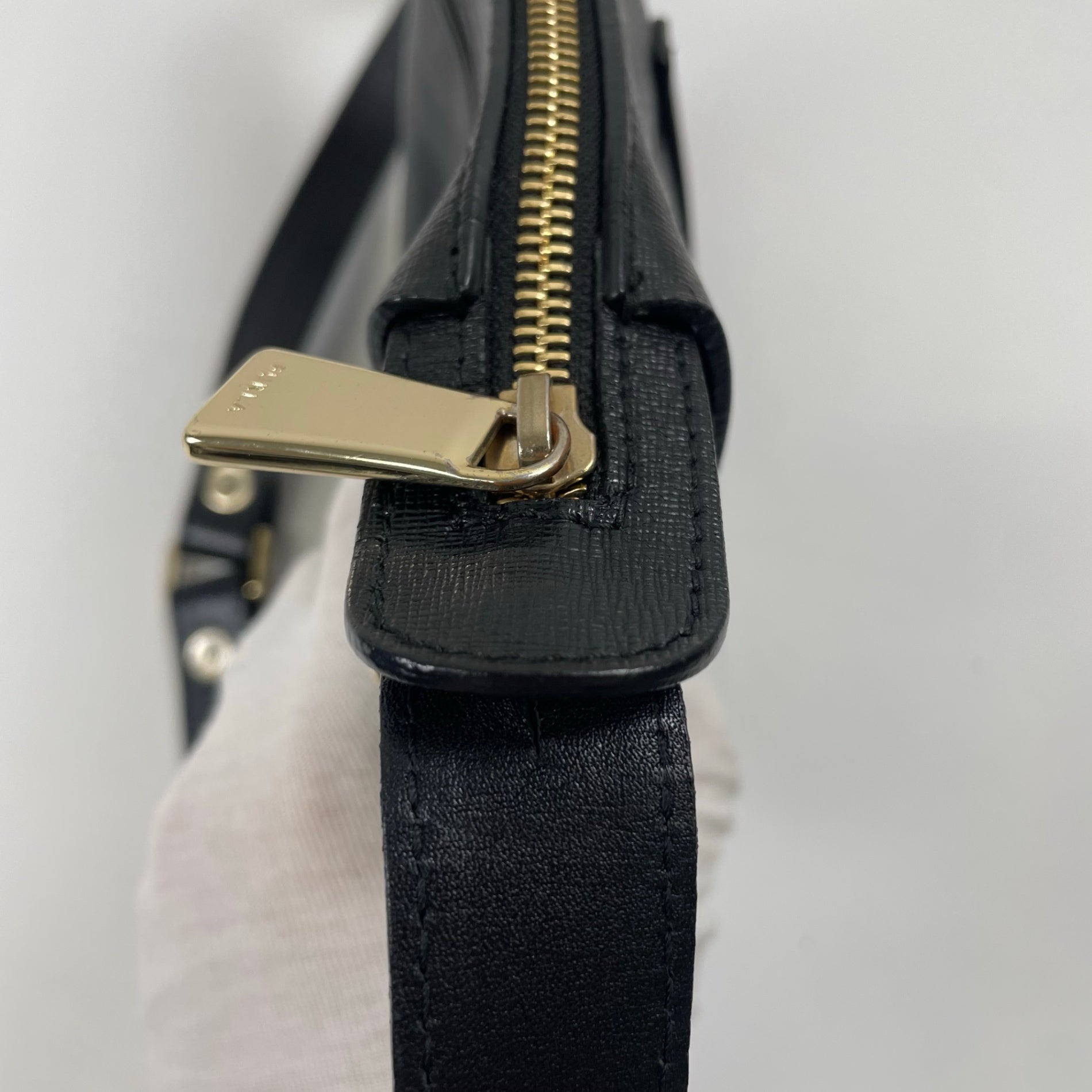 FURLA / エキスパンダブルショルダーバッグ 参考定価：48,000程度