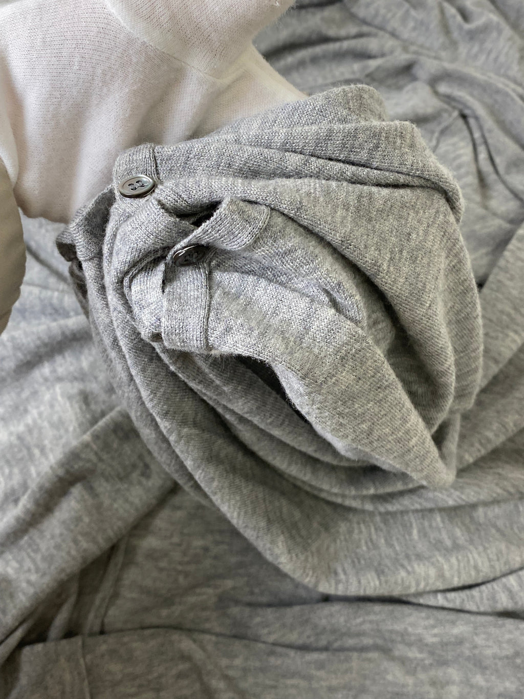 alice+olivia 変形ニット ケリー・ラザフォード着用