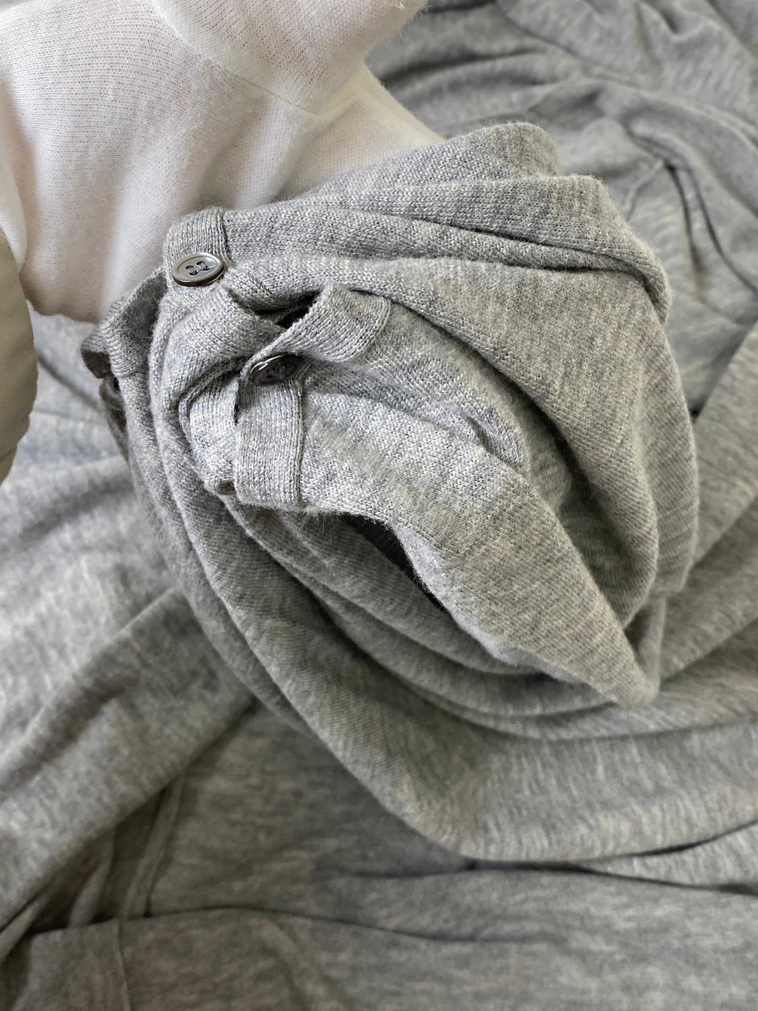 alice+olivia 変形ニット ケリー・ラザフォード着用