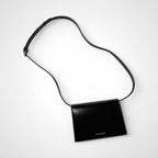 ERNEST W. BAKER アーネストダブルベイカー / GOLD EDGE MESSENGER BAG ショルダーバッグ ブラック 参考定価：55,000程度