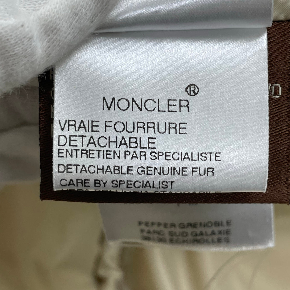 MONCLER / VALENTINEダウンコート 参考定価：280,000程度 SIZE:1