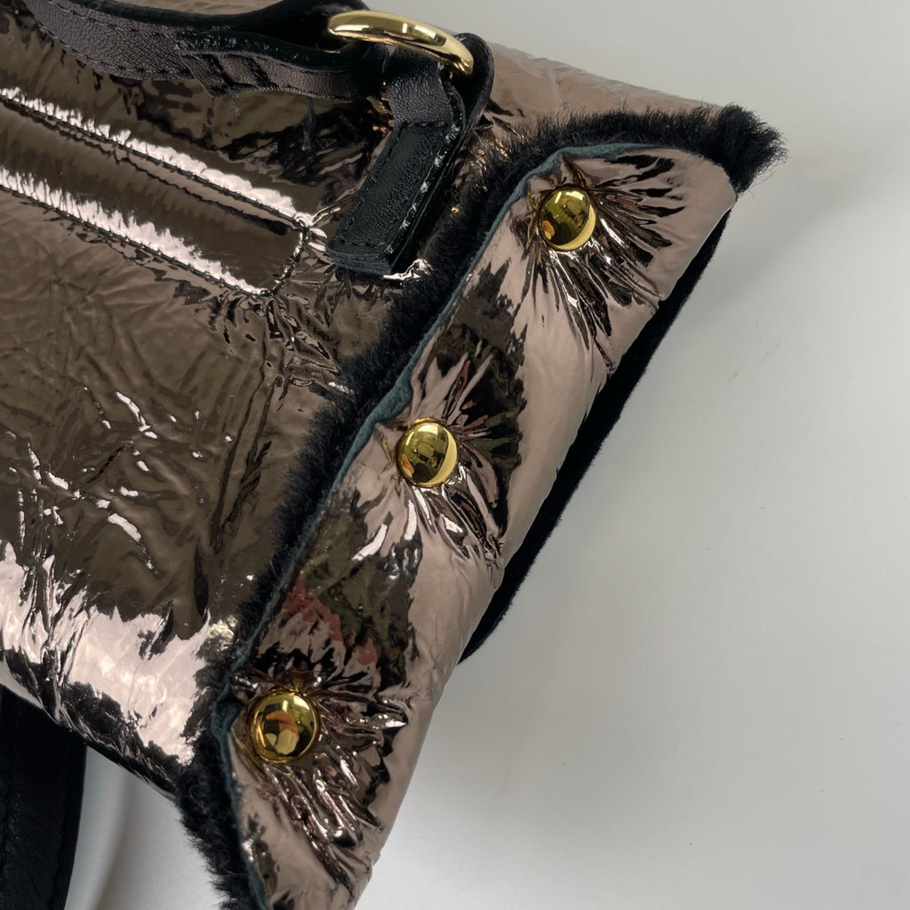 VIOLA d'ORO ヴィオラドーロ / 箔ムートンショルダーバッグ 参考定価：26,000程度