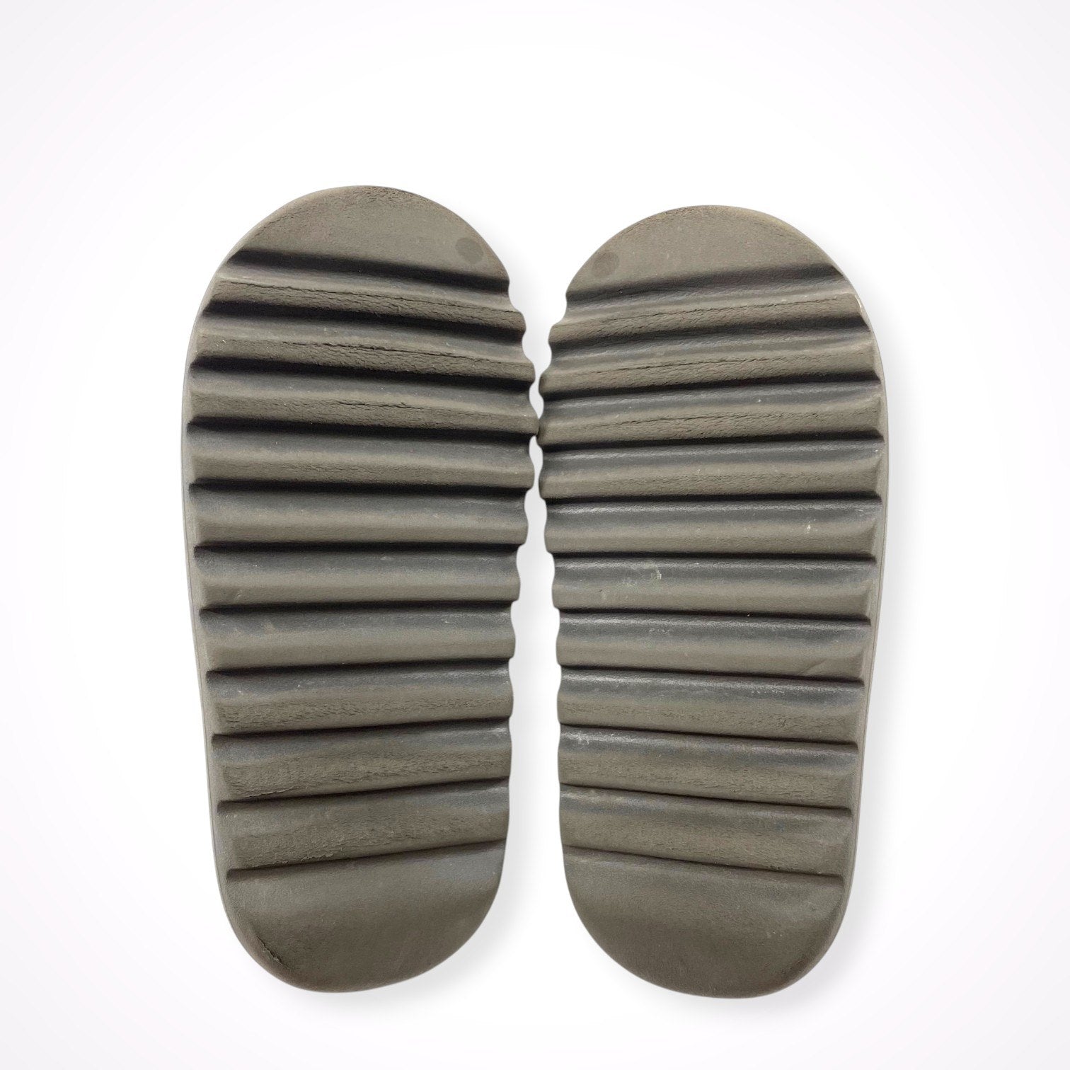 YEEZY × ADIDAS / Yeezy Slide グレーブラック SIZE：US8(26.5cm程度)