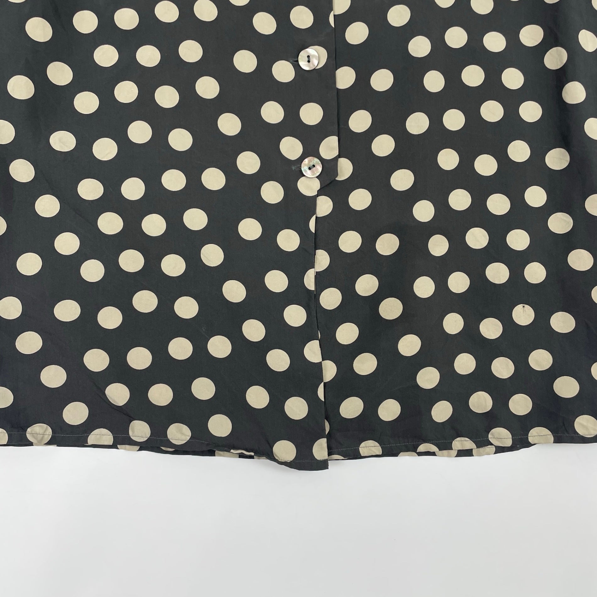 ETIENNE AIGNER / ピュアシルクドットシャツ 参考定価：45,000程度 SIZE:44