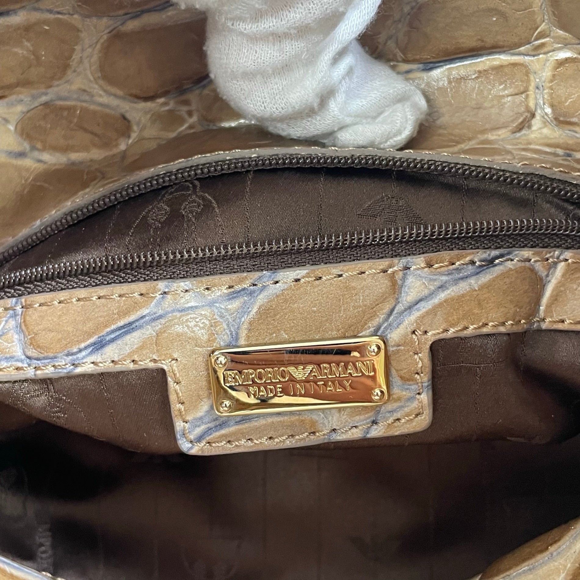 EMPORIO ARMANI / 3WAY 型押しレザーバッグ 参考定価：100,000程度