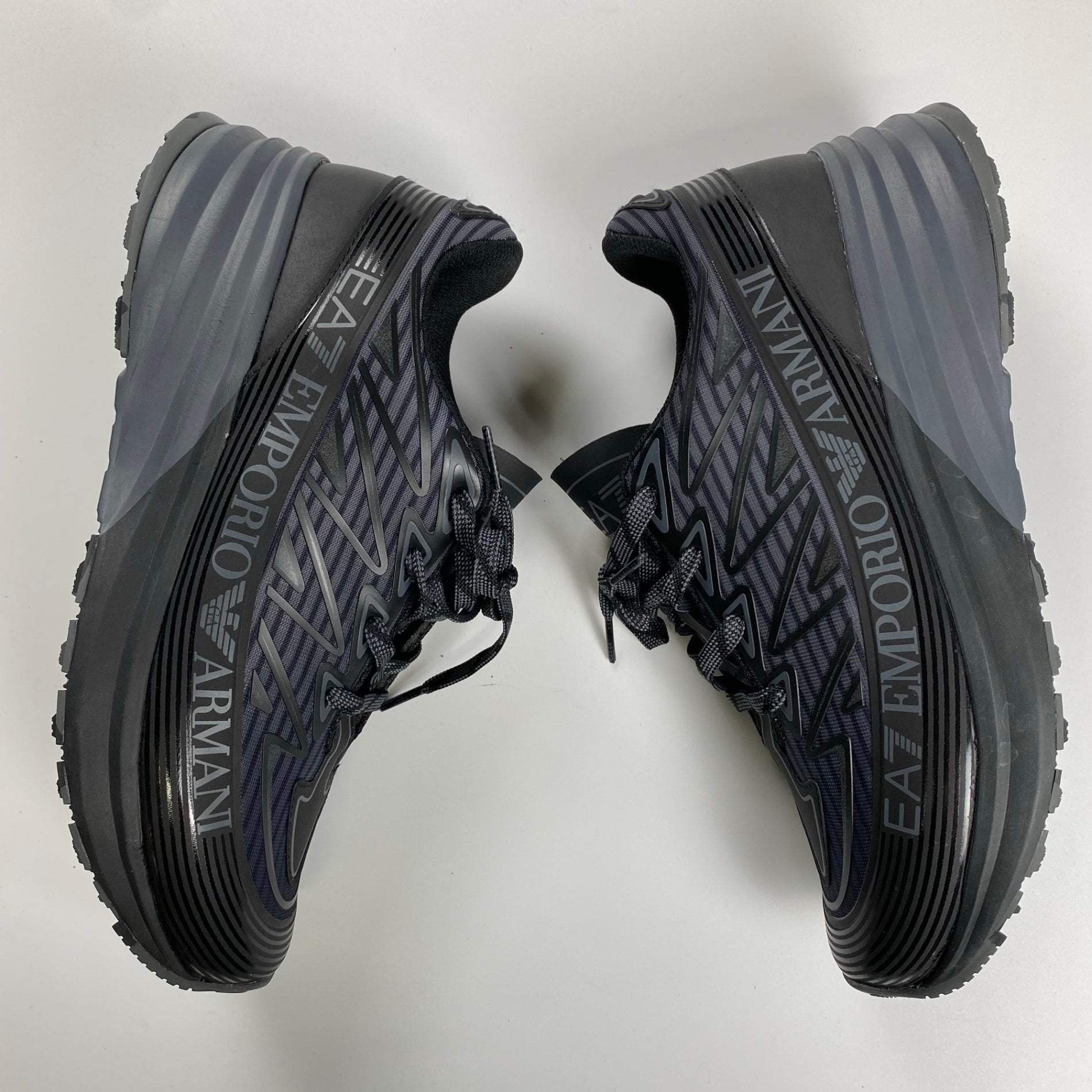 EMPORIO ARMANI エンポリオ アルマーニ / ローカットスニーカー ロゴ 厚底 ネイビー×ブラック 参考定価：45,000程度 SIZE:26cm程度