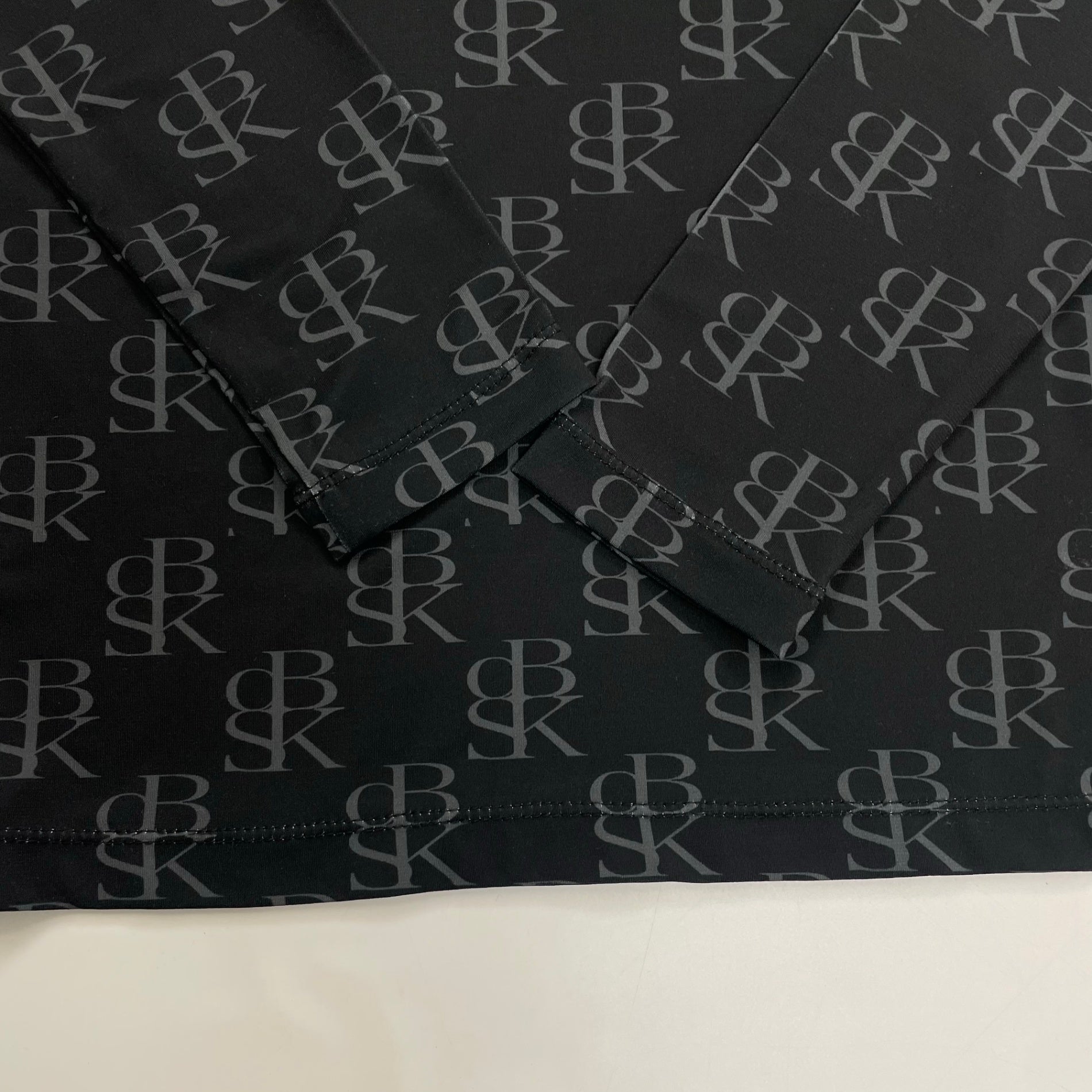 disem By Siik ディゼムバイシーク / セカンドスキン モノグラムカットソー 参考定価：20,000程度 SIZE：2