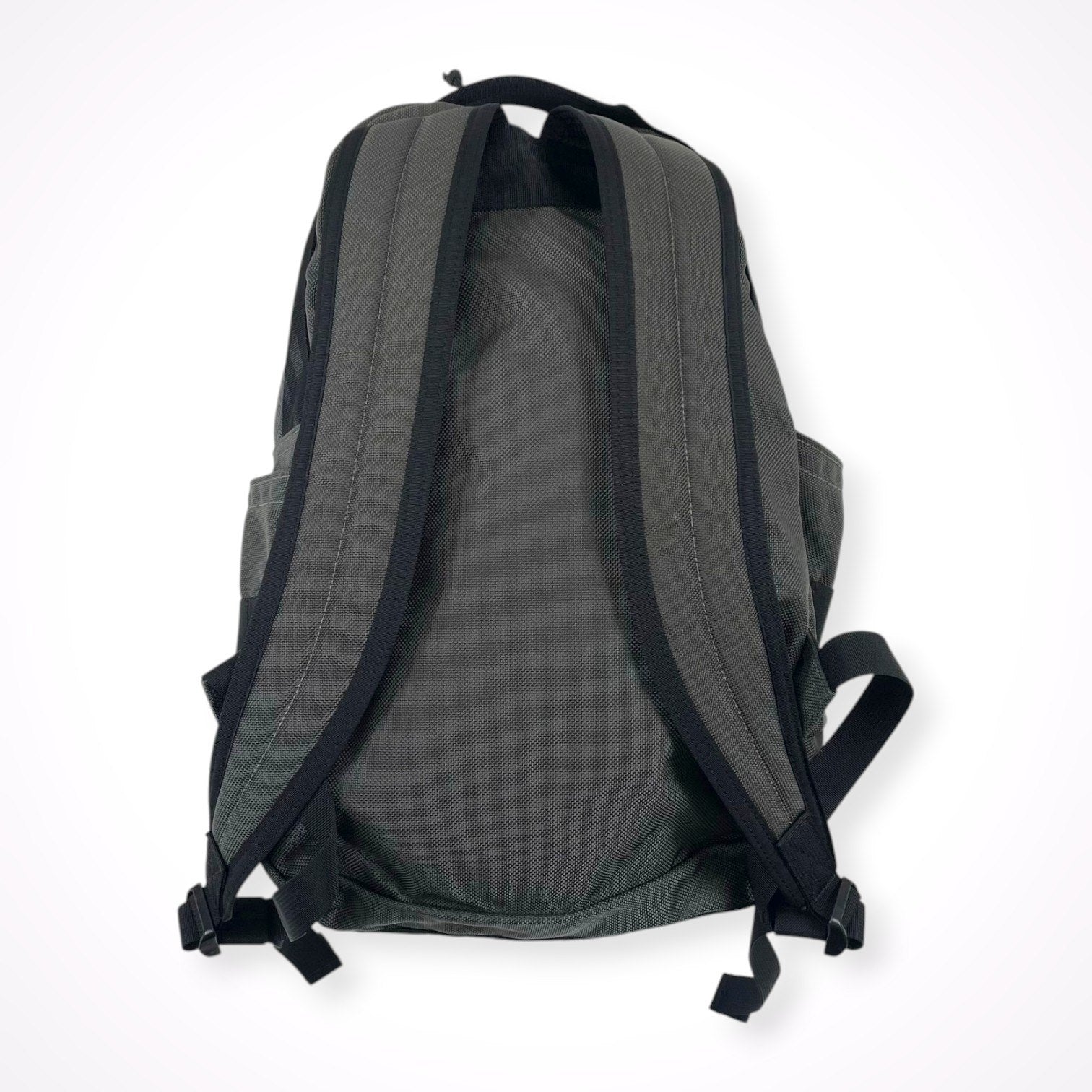 BRIEFING / ATTACK PACK 廃番STEELカラー 参考定価：60,000程度
