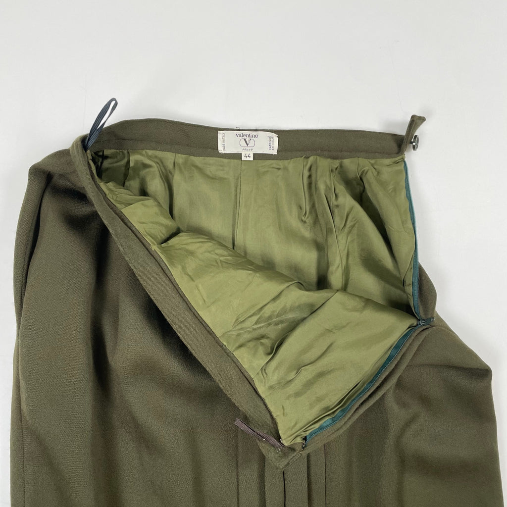 valentino miss V / ヴィンテージタックデザインスカート 参考定価：80,000程度 SIZE:44