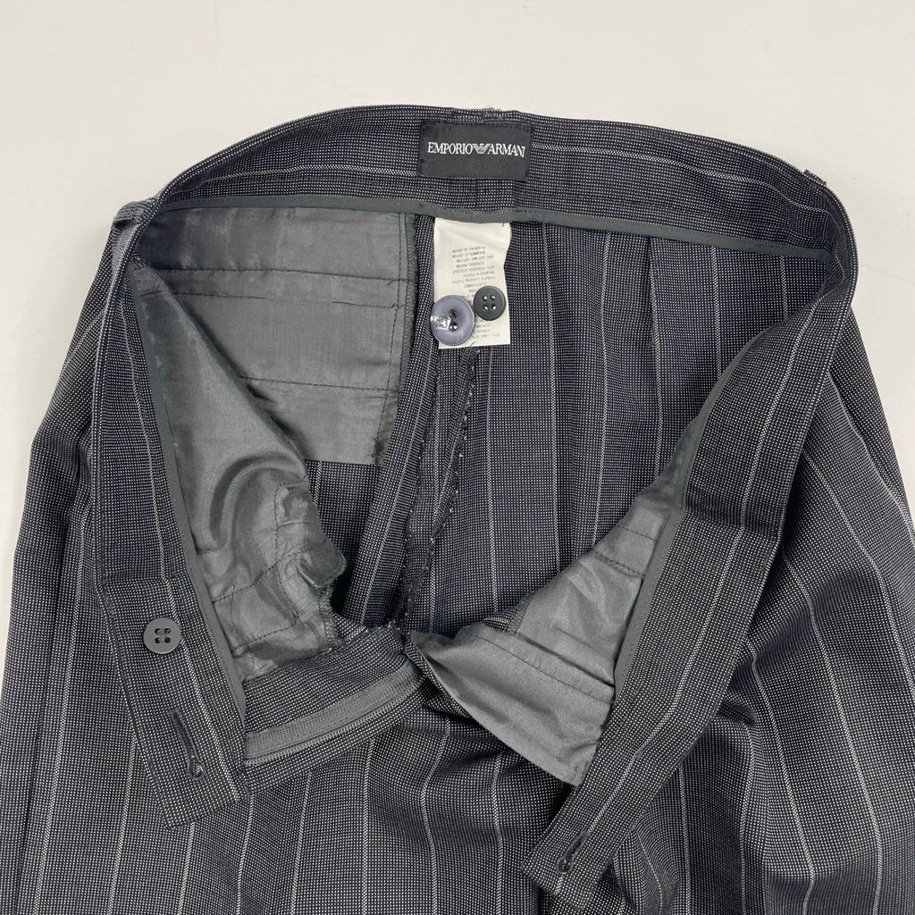 EMPORIO ARMANI / ストライプセットアップスーツ 参考定価：180,000程度 SIZE：42