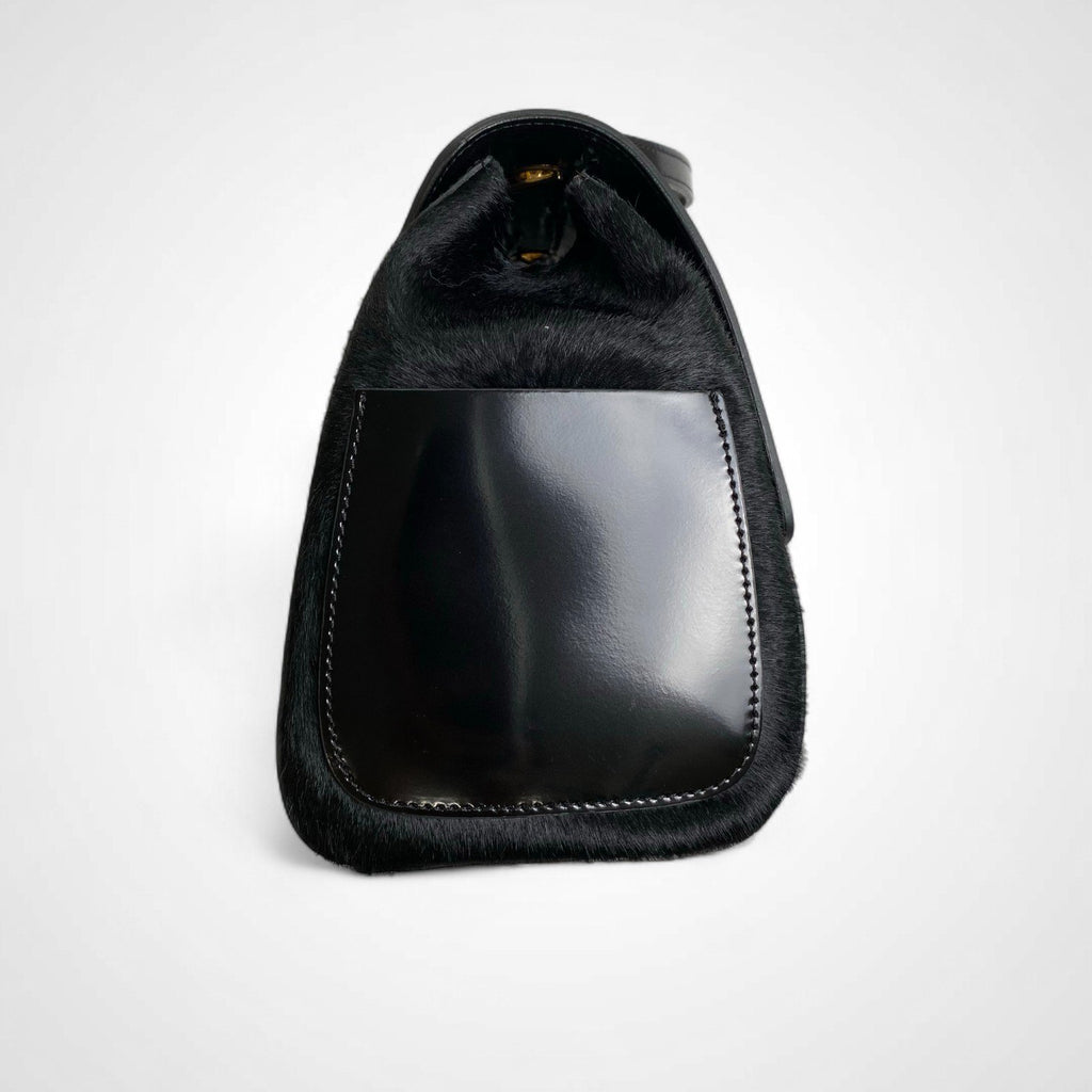 innue イヌエ / ハラコ チェーンハンドバッグ ブラック