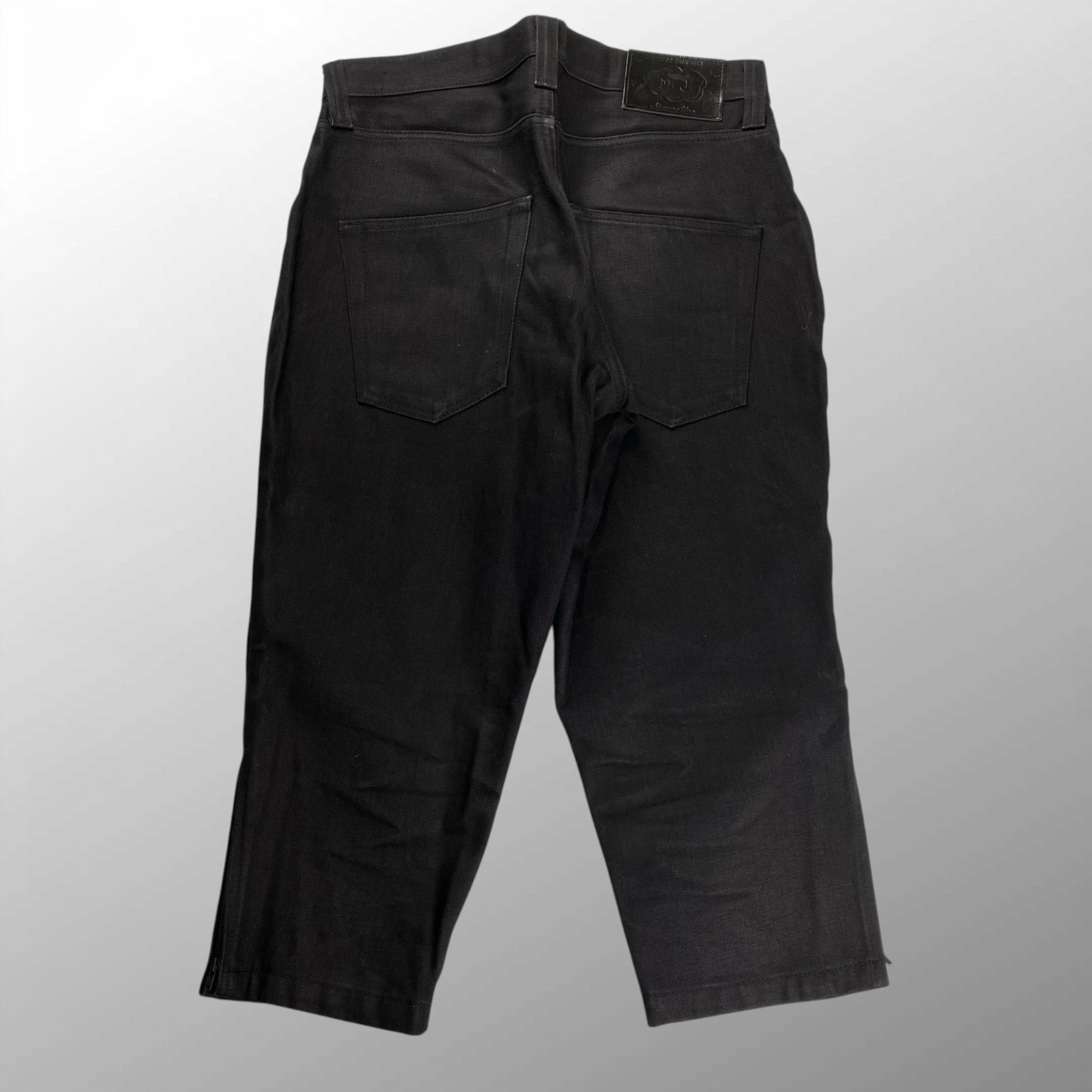 NUMERO UNO ヌメロ ウーノ  小沢宏氏 / クロップドデニムパンツ ブラック 参考定価：25,000程度 SIZE：32