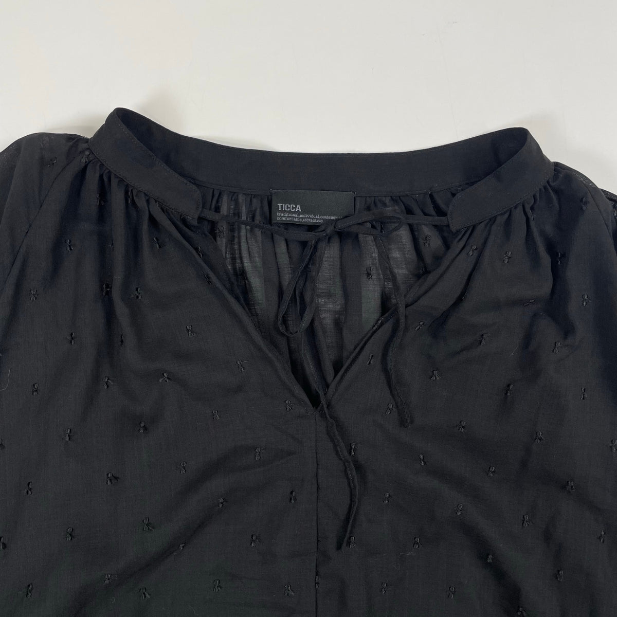 TICCA / ドットキーネックブラウス 参考定価：30,000程度 SIZE:FREE