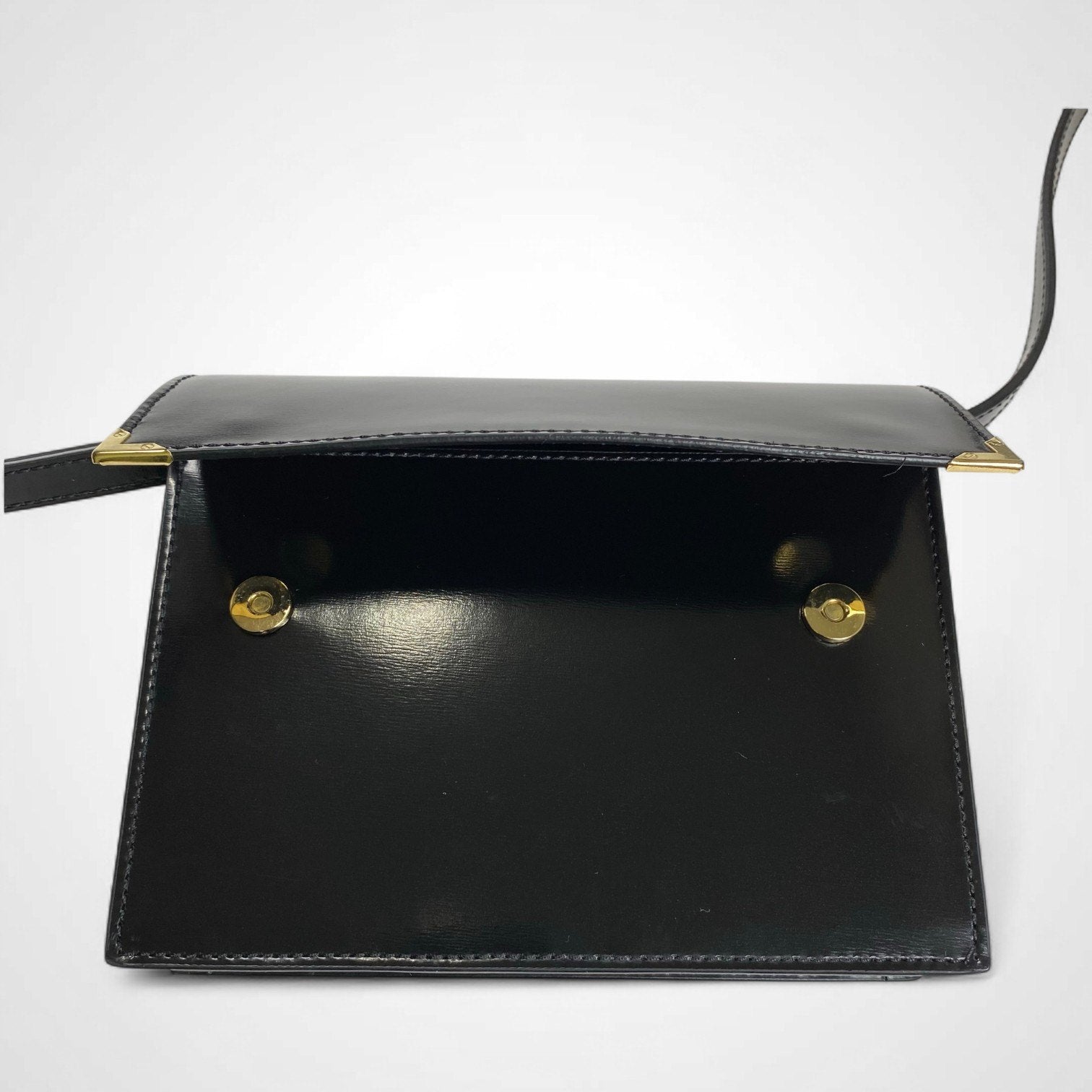 ERNEST W. BAKER アーネストダブルベイカー / GOLD EDGE MESSENGER BAG ショルダーバッグ ブラック 参考定価：55,000程度