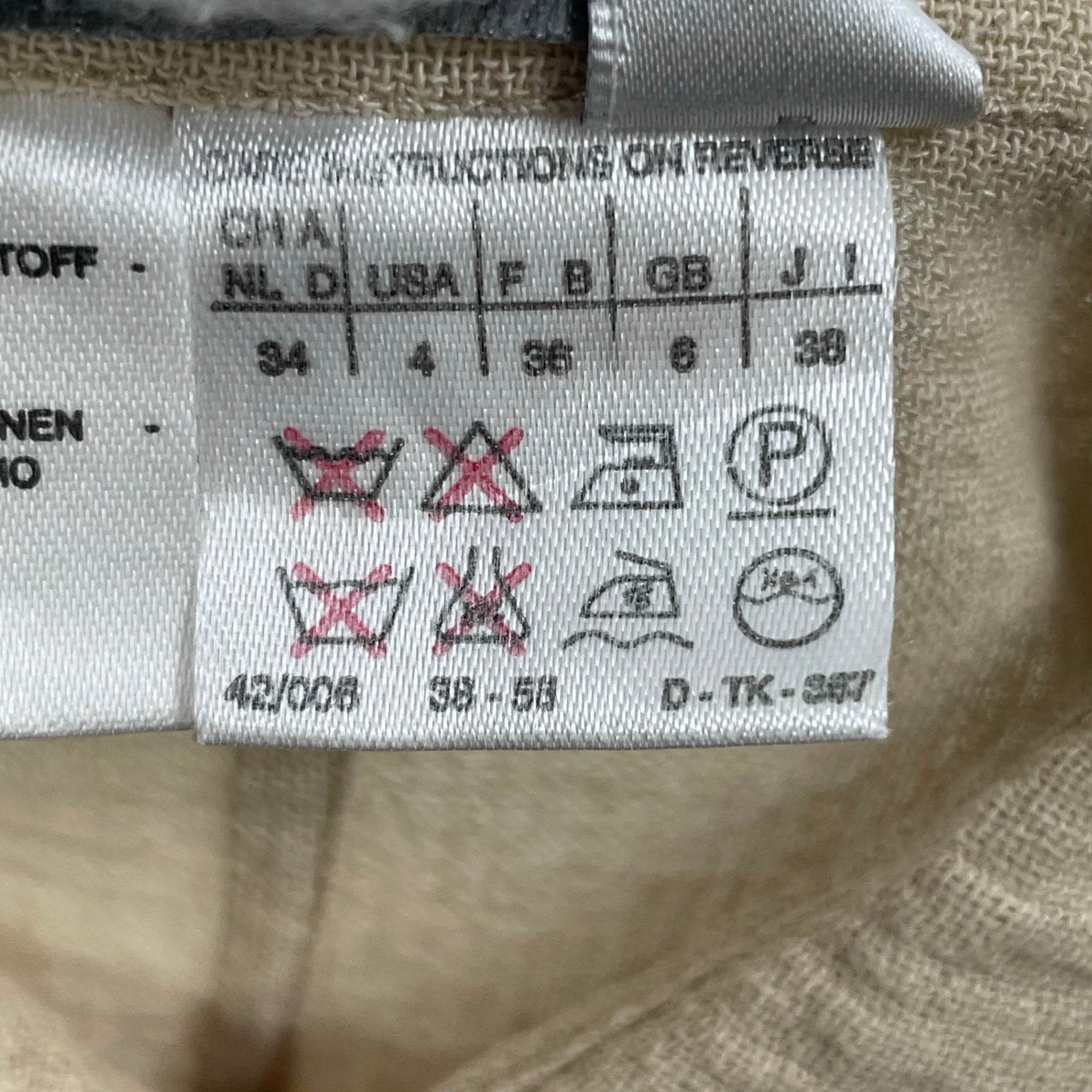 MaxMara / ピュアリネンロングシャツ 白タグ 参考定価：60,000程度 SIZE:38