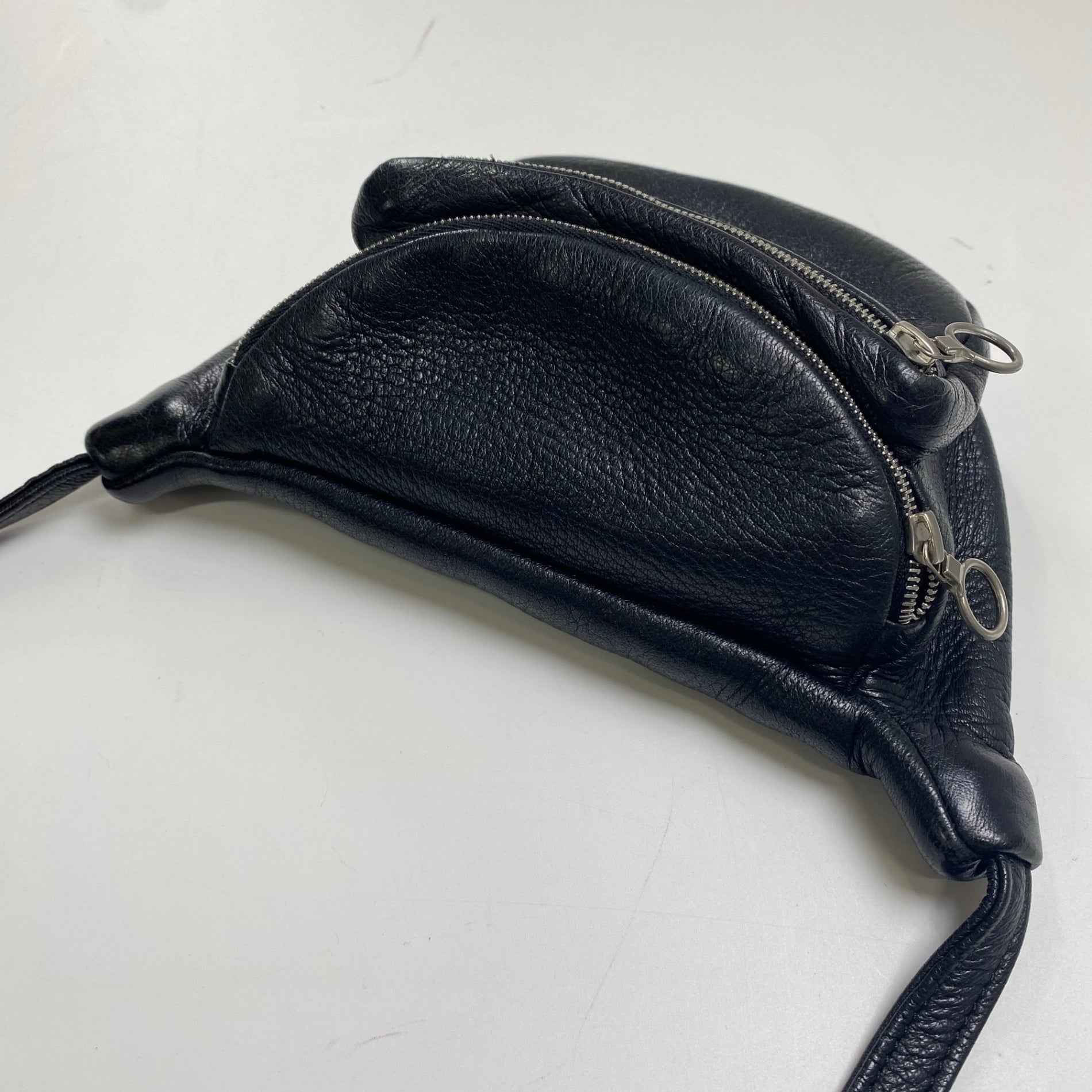 Aeta アエタ / DEER LEATHER WAIST POUCH S ブラック 参考定価：38,000+tax