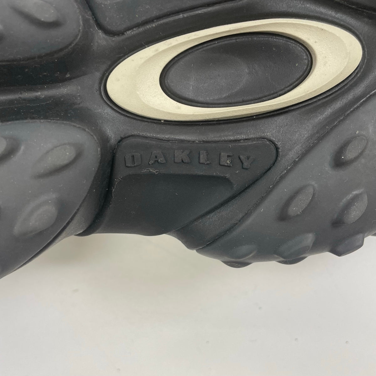 OAKLEY / Edge Icon スニーカー 極美品 SIZE:26.5cm