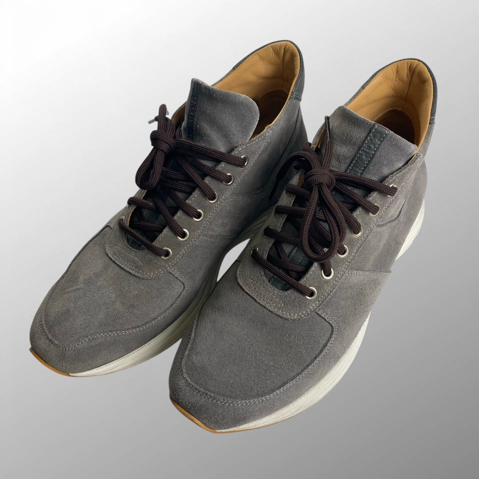 【美品】 C.QP シーキューピー / カーフスウェードミッドスニーカー レザー グレー HAND MADE 参考定価：5-60,000程度 SIZE;40(26.5-27cm)