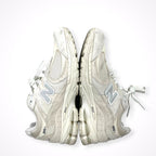 New Balance / 2002Rスニーカー 参考定価：20,000+tax SIZE:23cm