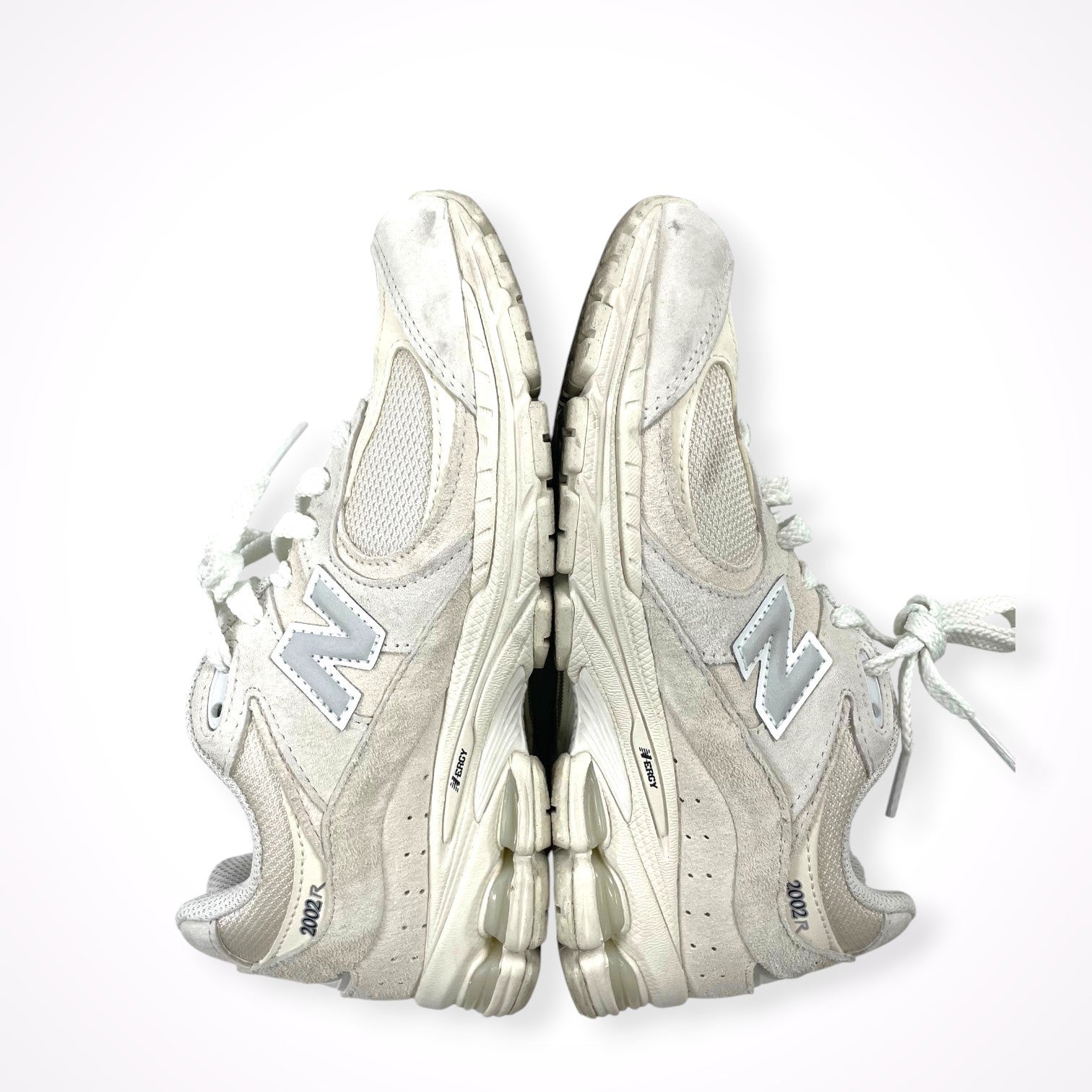 New Balance / 2002Rスニーカー 参考定価：20,000+tax SIZE:23cm