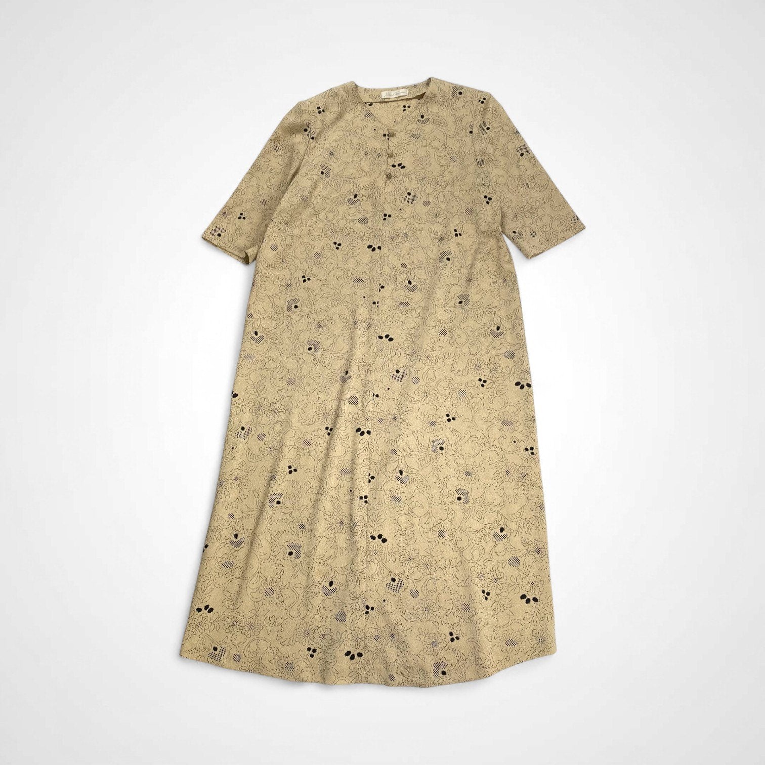 Hitoshi Tamura 詩仙堂 / ちりめん 点描 ワンピース くるみボタン 日本製 参考定価：35,000程度
