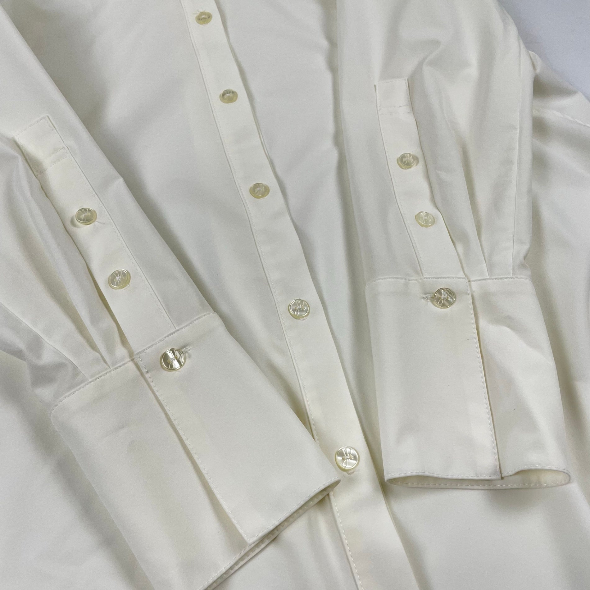 Joseph Ribkoff / フレアロングシャツ 参考定価：40,000程度 SIZE:40