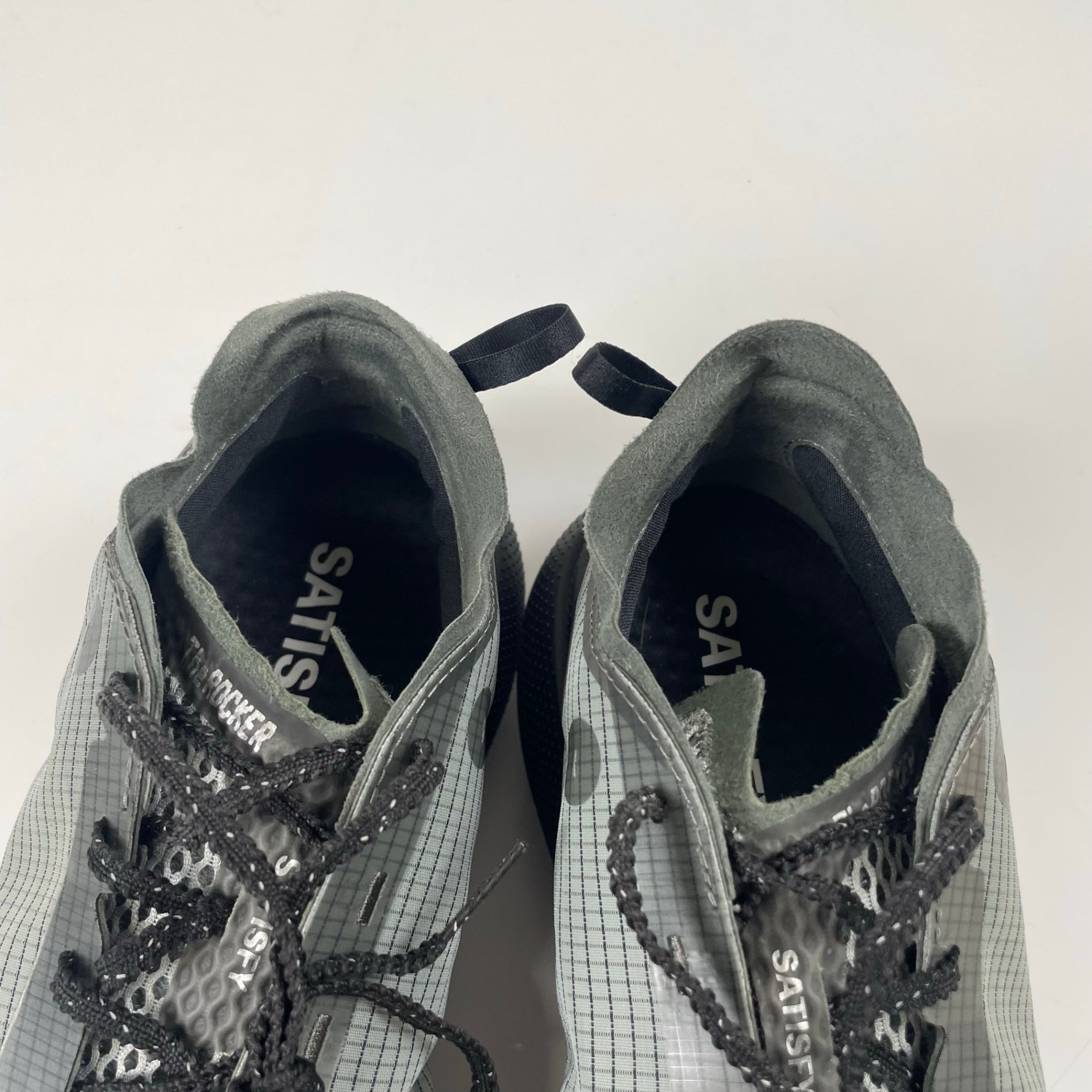 SATISFY / The ROCKER 箱付 極美品 参考定価：54,000+tax SIZE:26.5cm