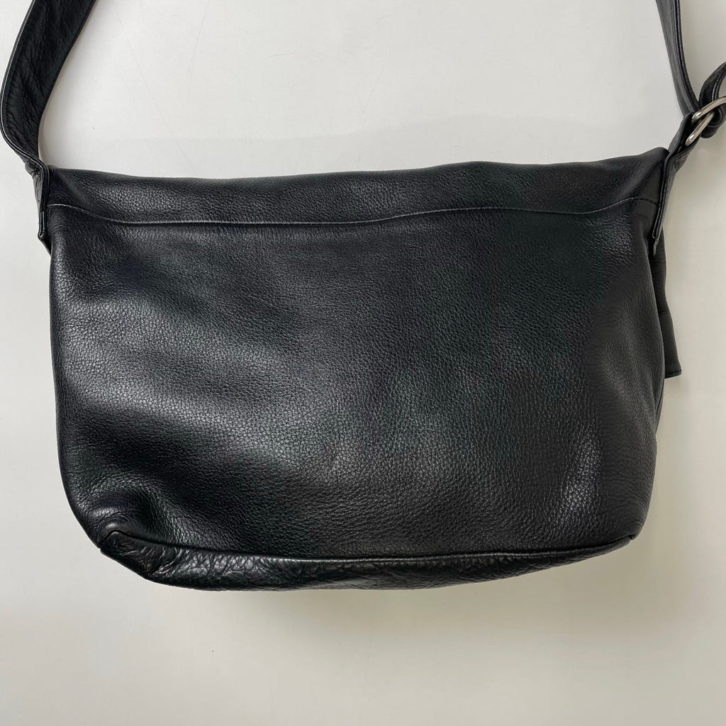 TEMBEA / レザーメッセンジャーバッグ 参考定価：40,000程度