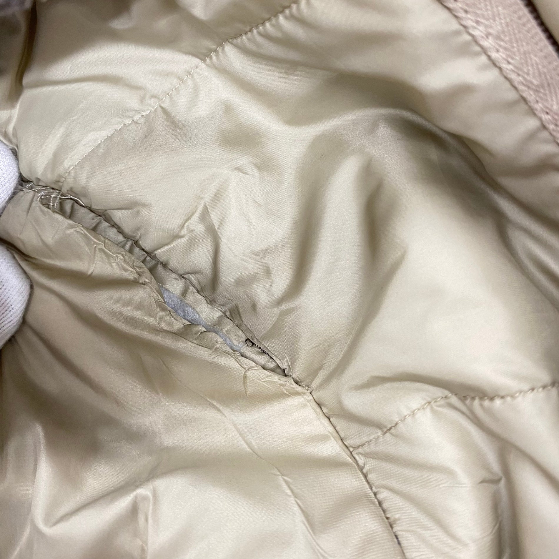 CORNELIANI コルネリアーニ / カシミヤ混 IDコート ヘリンボーン バージンウール使用 参考定価：300,000程度 SIZE:48（L程度）