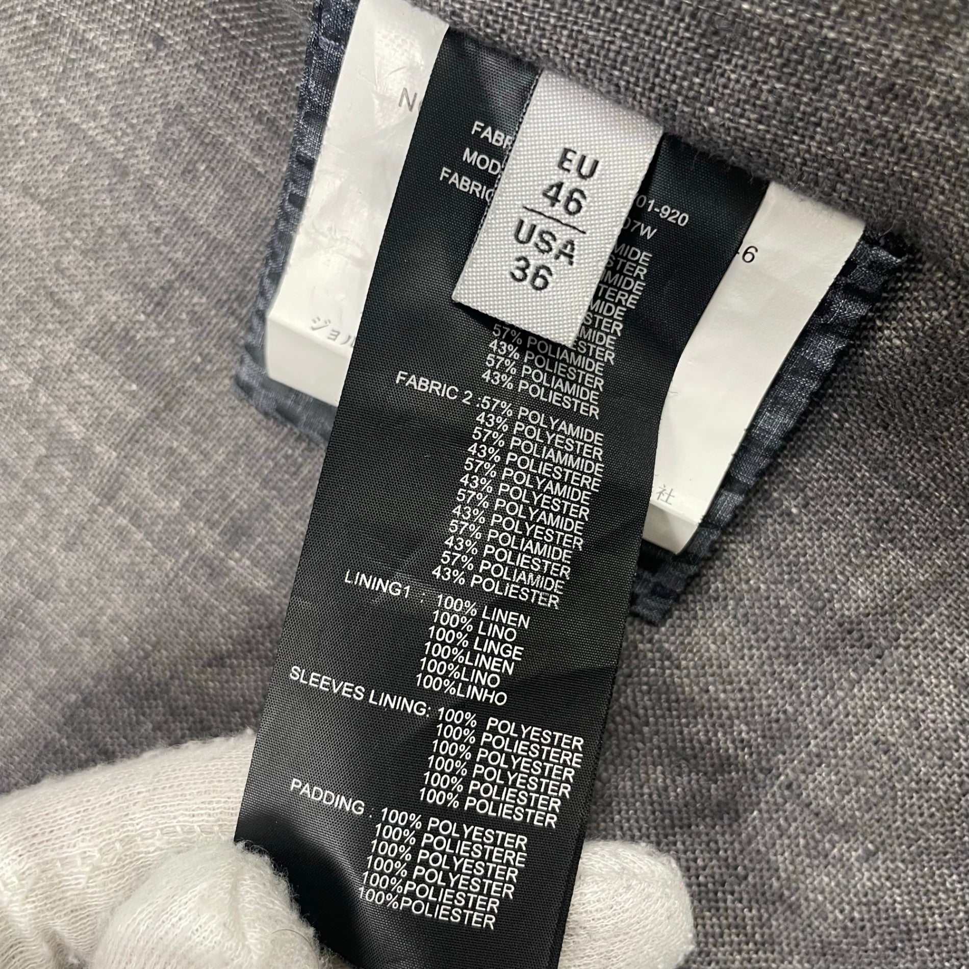 ARMANI collezioni / レイヤードデザインアンコンジャケット 参考定価：160,000程度 SIZE:46