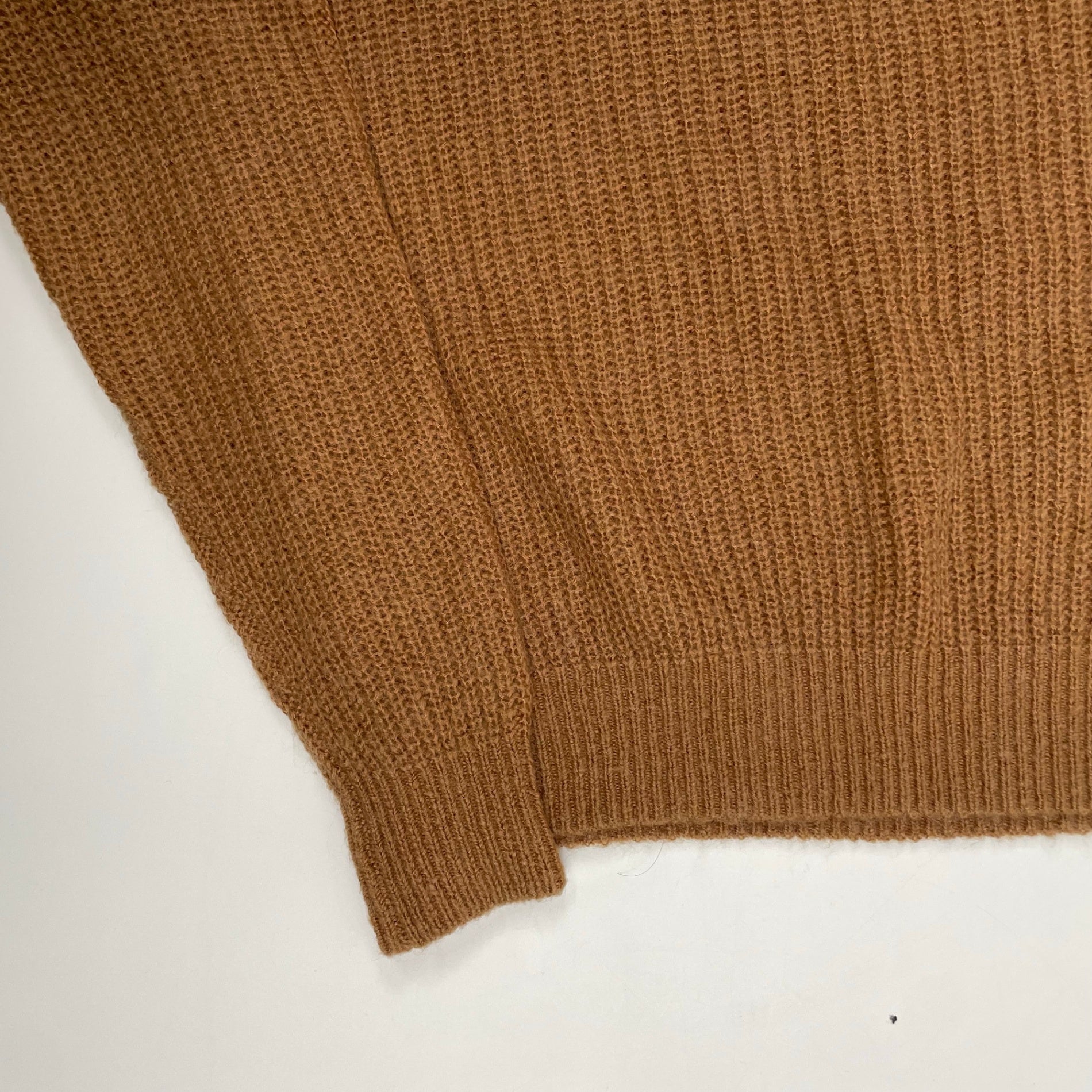 DESIGNERS REMIX CHARLOTTE ESKILDSEN デザイナーズ リミックス / オープンショルダーニット ブラウン 参考定価：33,000程度 SIZE：XS