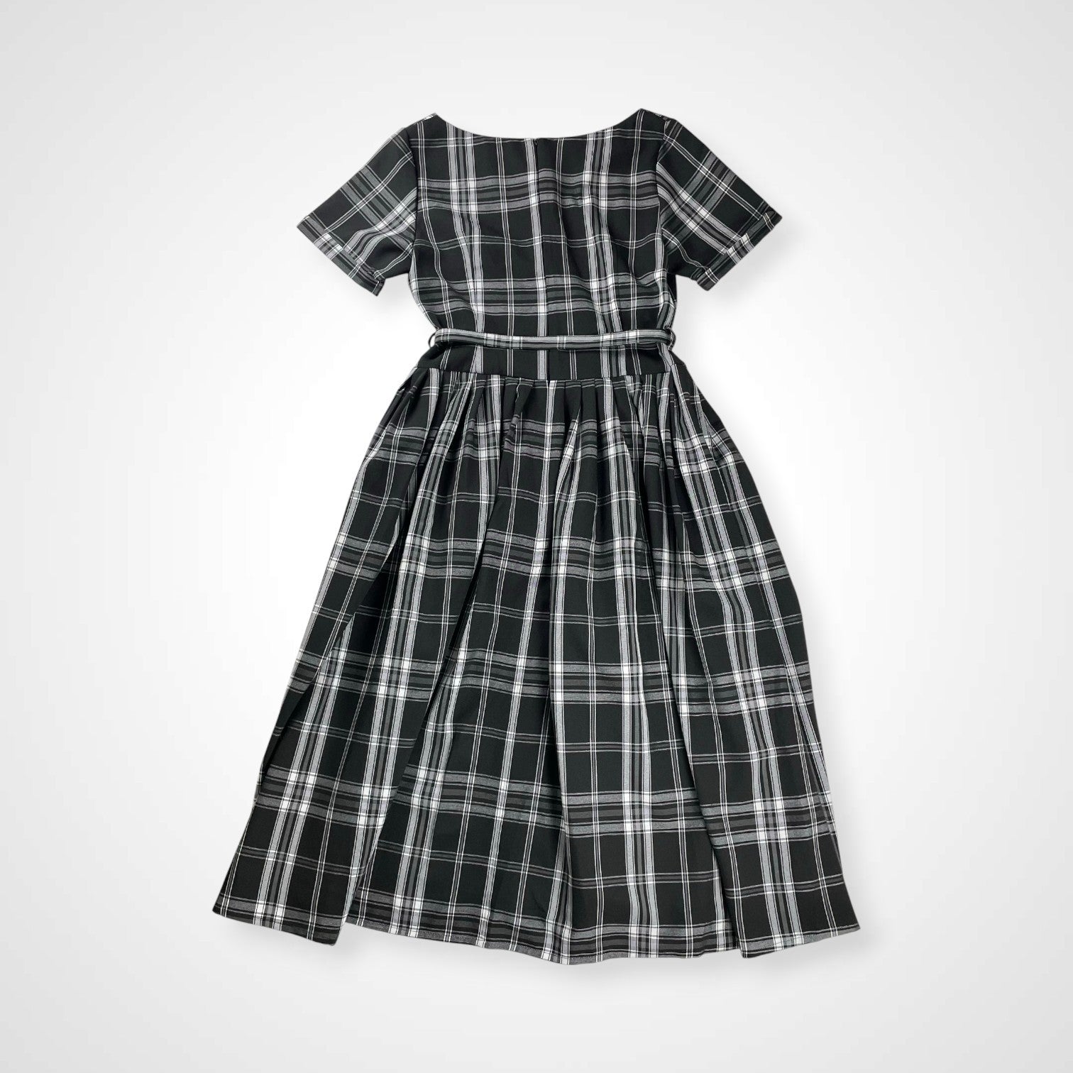 an another angelus アン アナザー アンジェラス / キーネックカラータックワンピース 参考定価：15,000+tax SIZE：FREE