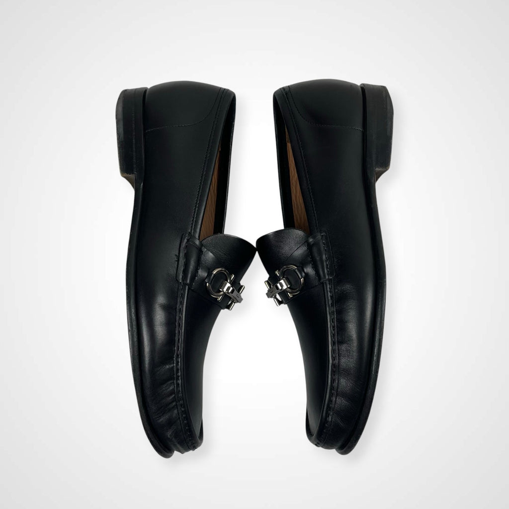 SALVATORE FERRAGAMO サルバトーレ フェラガモ / ガンチーニローファー ブラック 参考定価：70,000程度 SIZE:9(27cm程度)